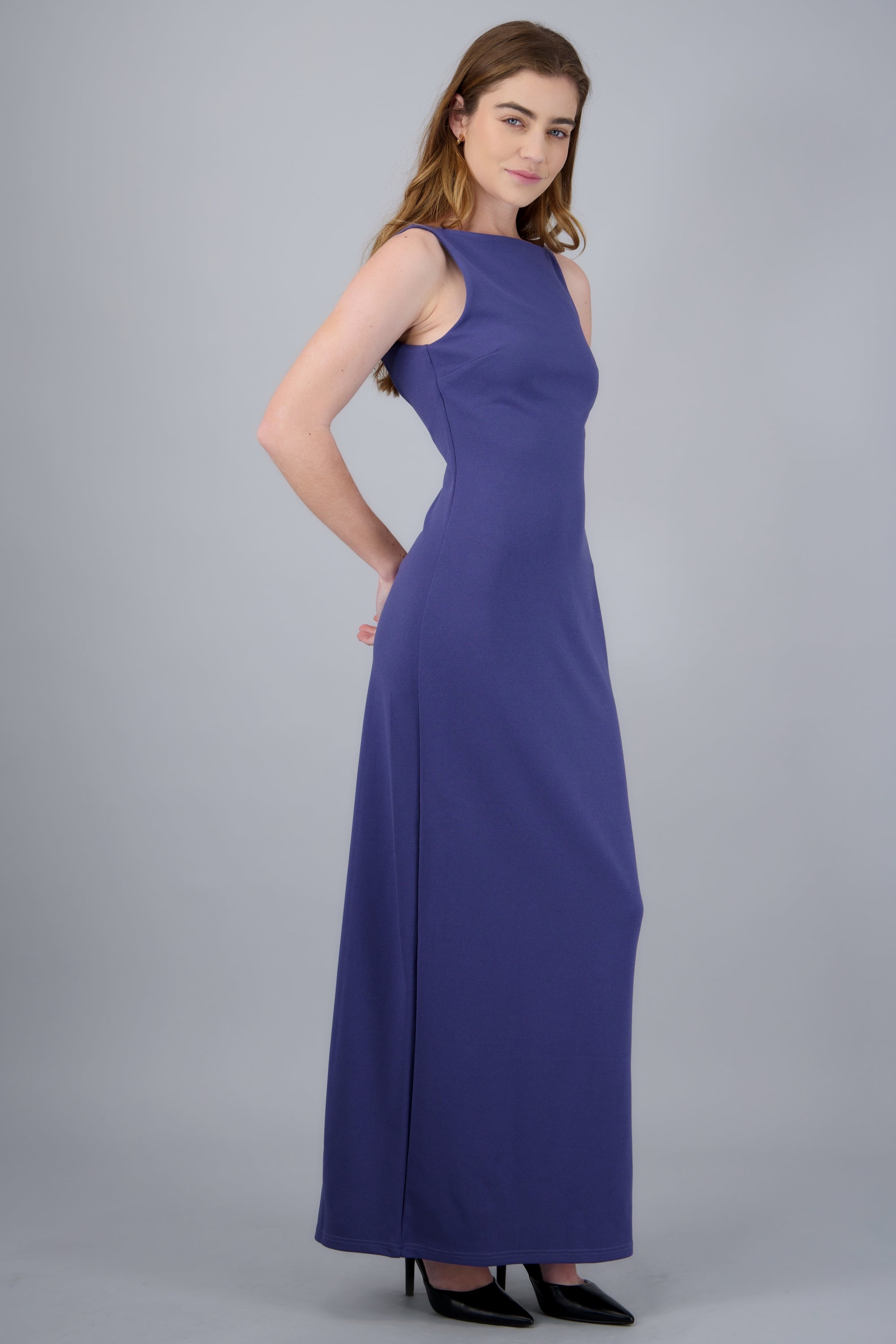 Vestido maxi halter liso AZUL