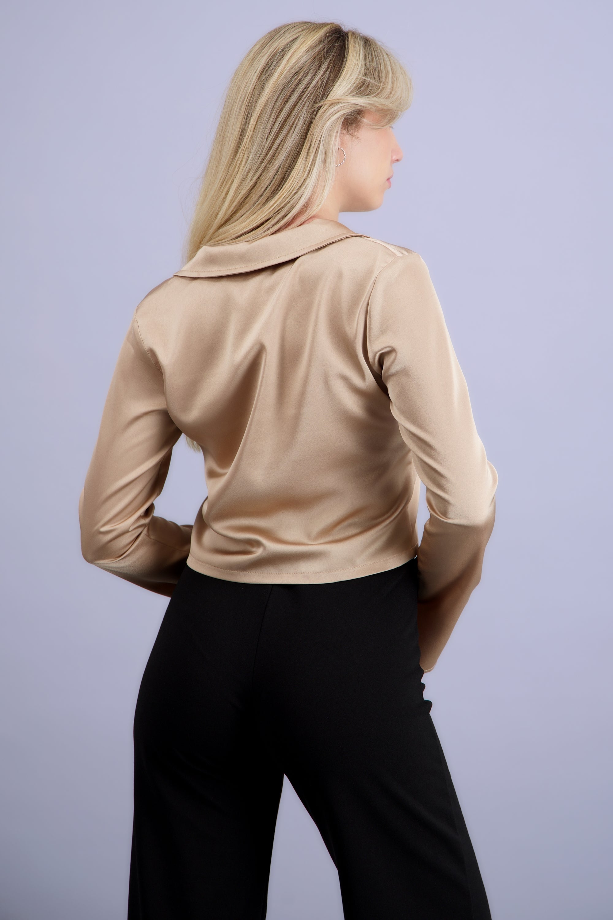 Camisa de satin detalle amarre BEIGE