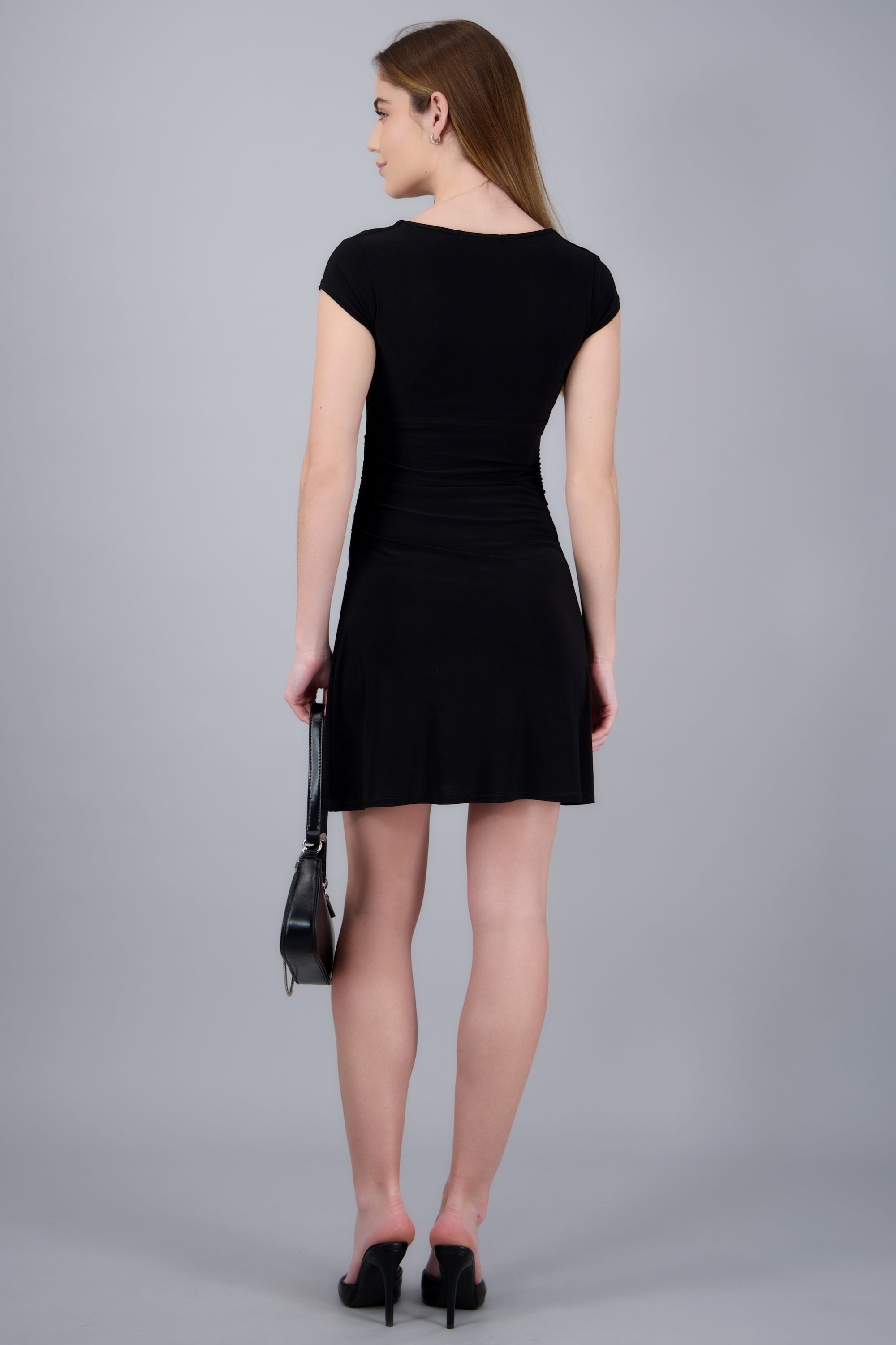 Vestido mini escote V NEGRO