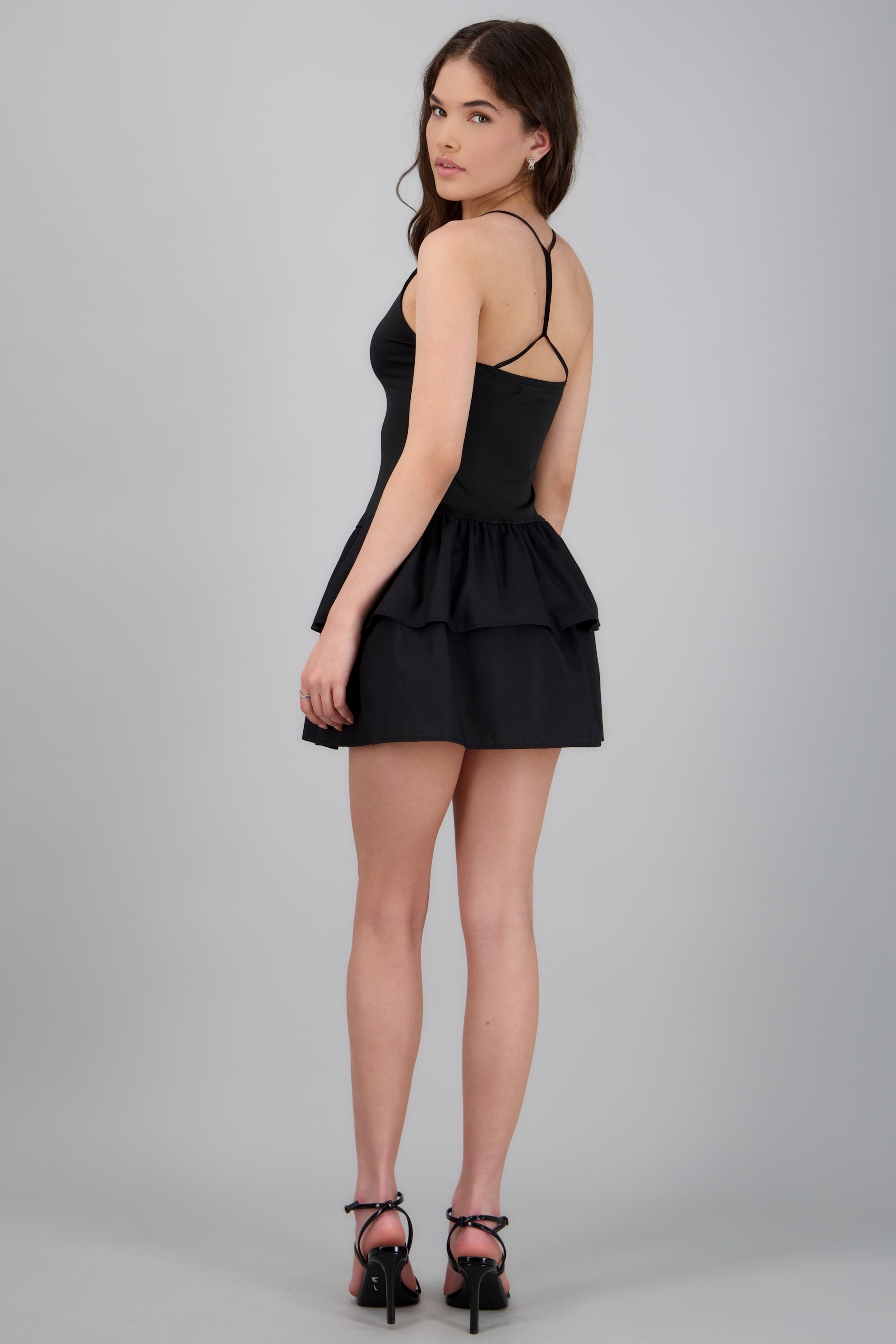 Vestido mini escote v detalle olanes NEGRO