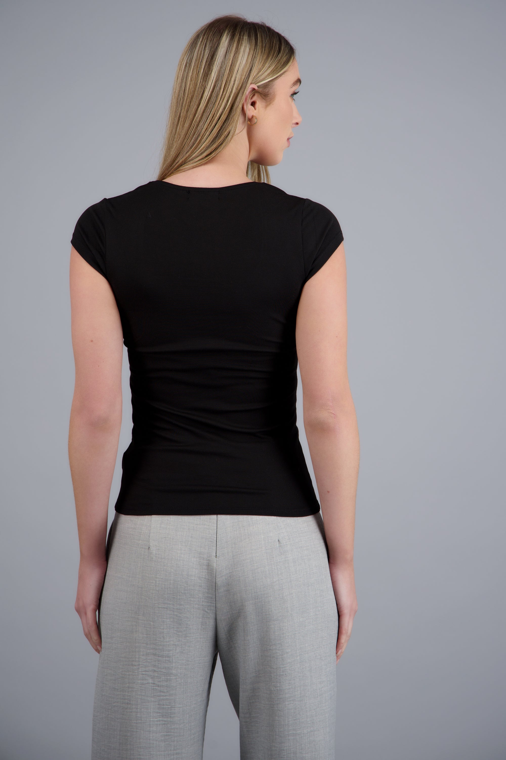 Top escote cuadrado manga corta NEGRO
