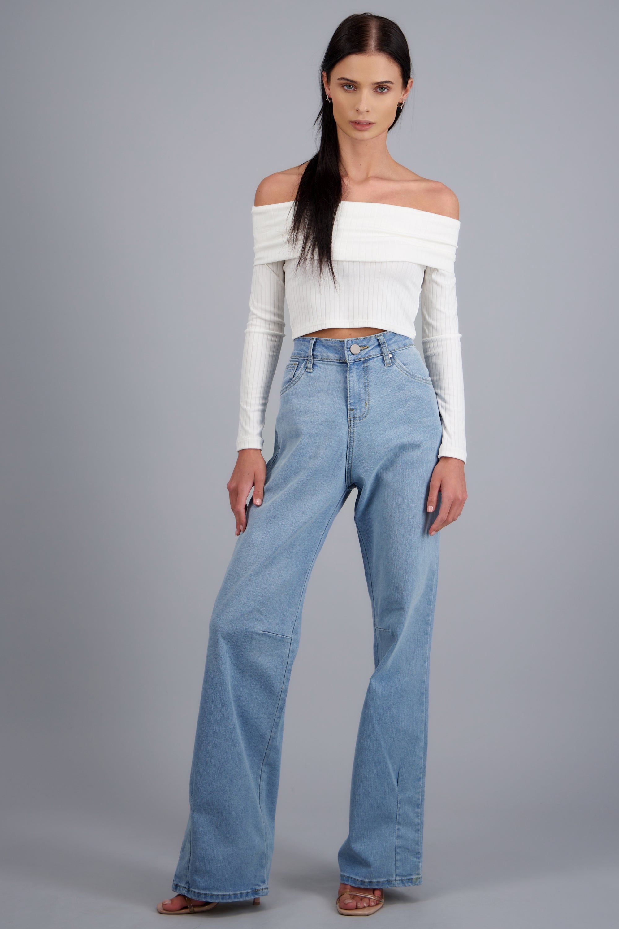 Jeans straight con pinzas LIGHT WASH
