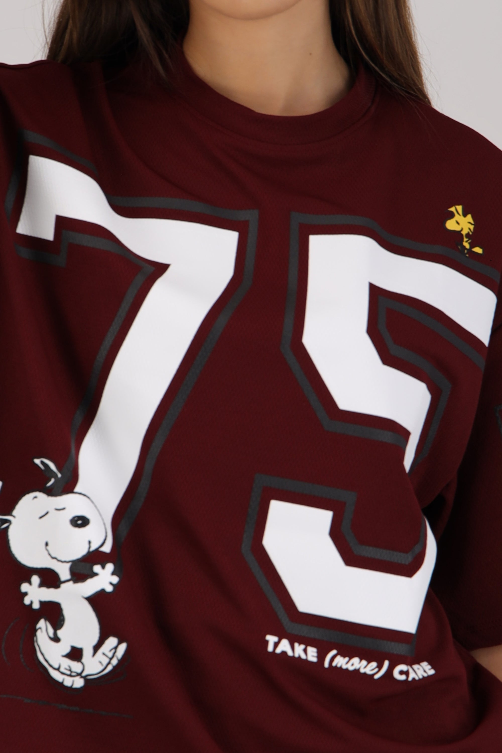 Playera deportiva Snoopy CIRUELA