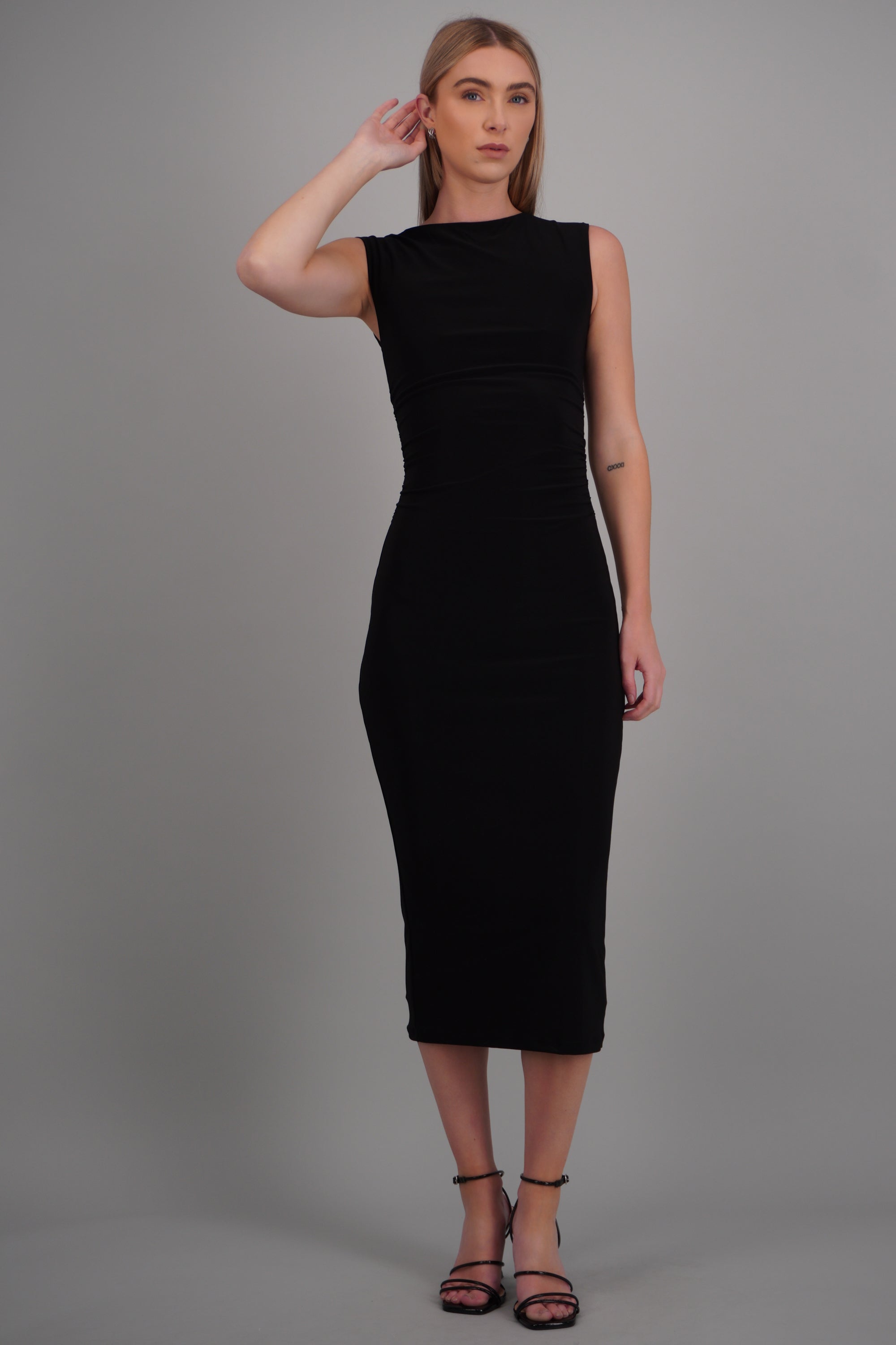 Vestido maxi detalle drapeado liso NEGRO