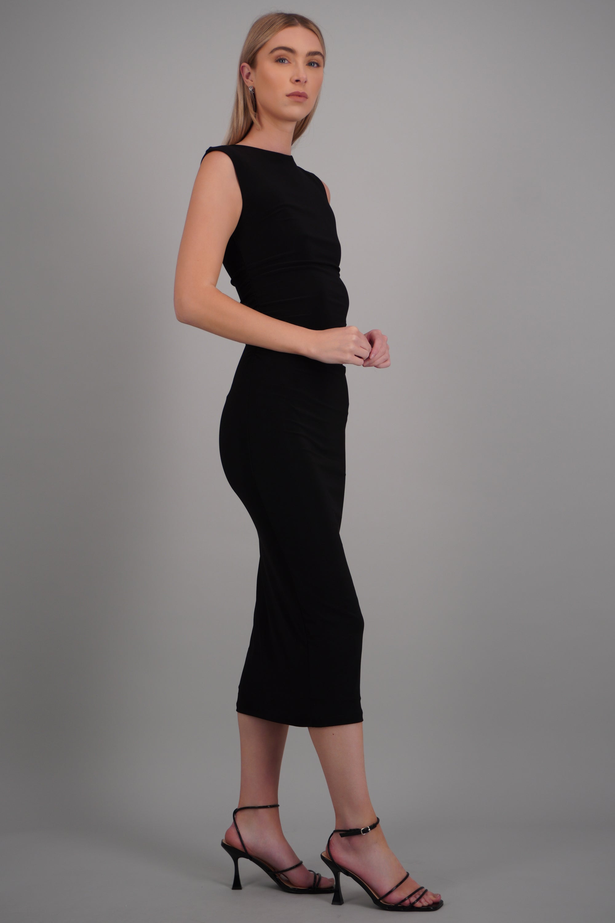 Vestido maxi detalle drapeado liso NEGRO