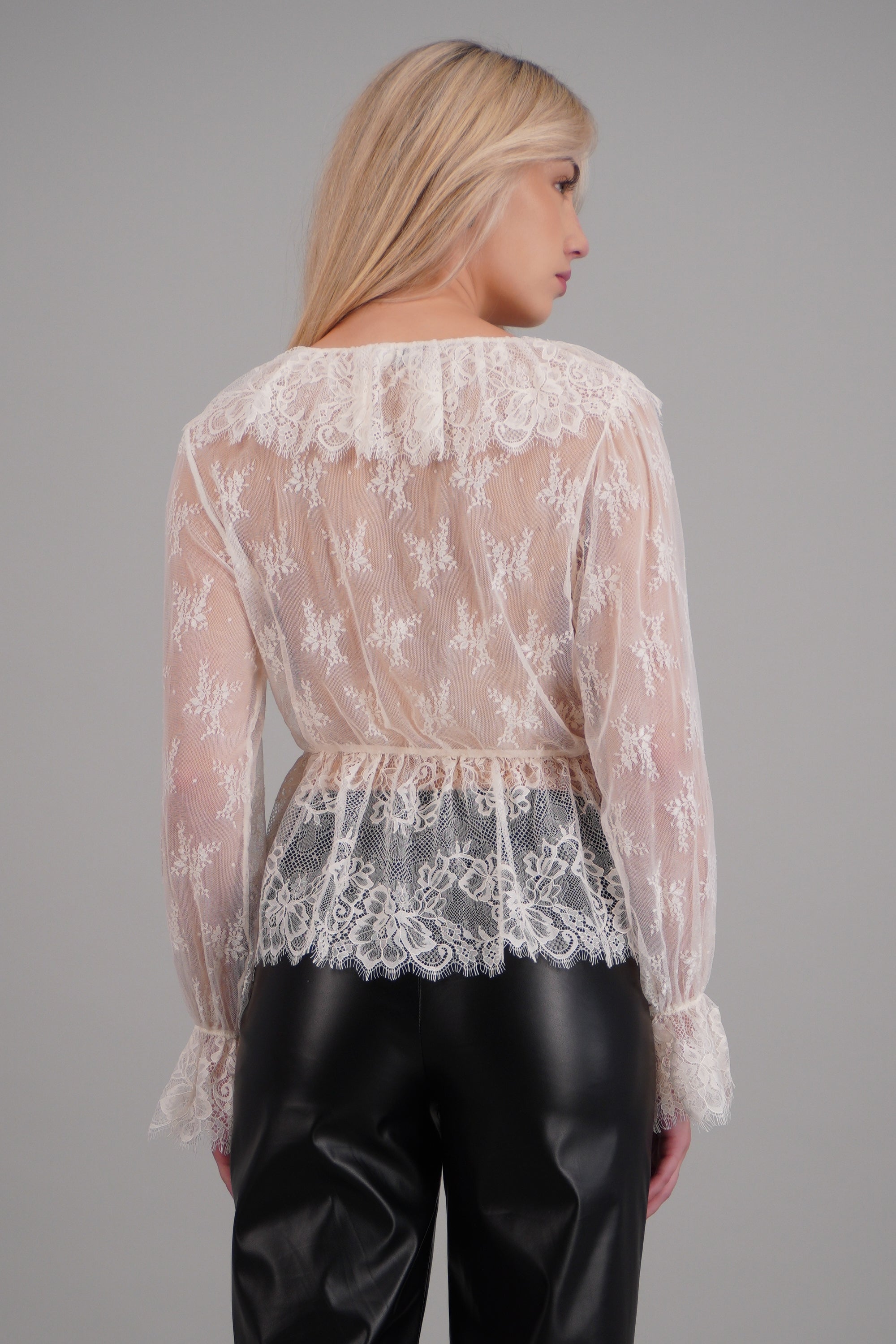 Blusa de encaje manga larga BLANCO