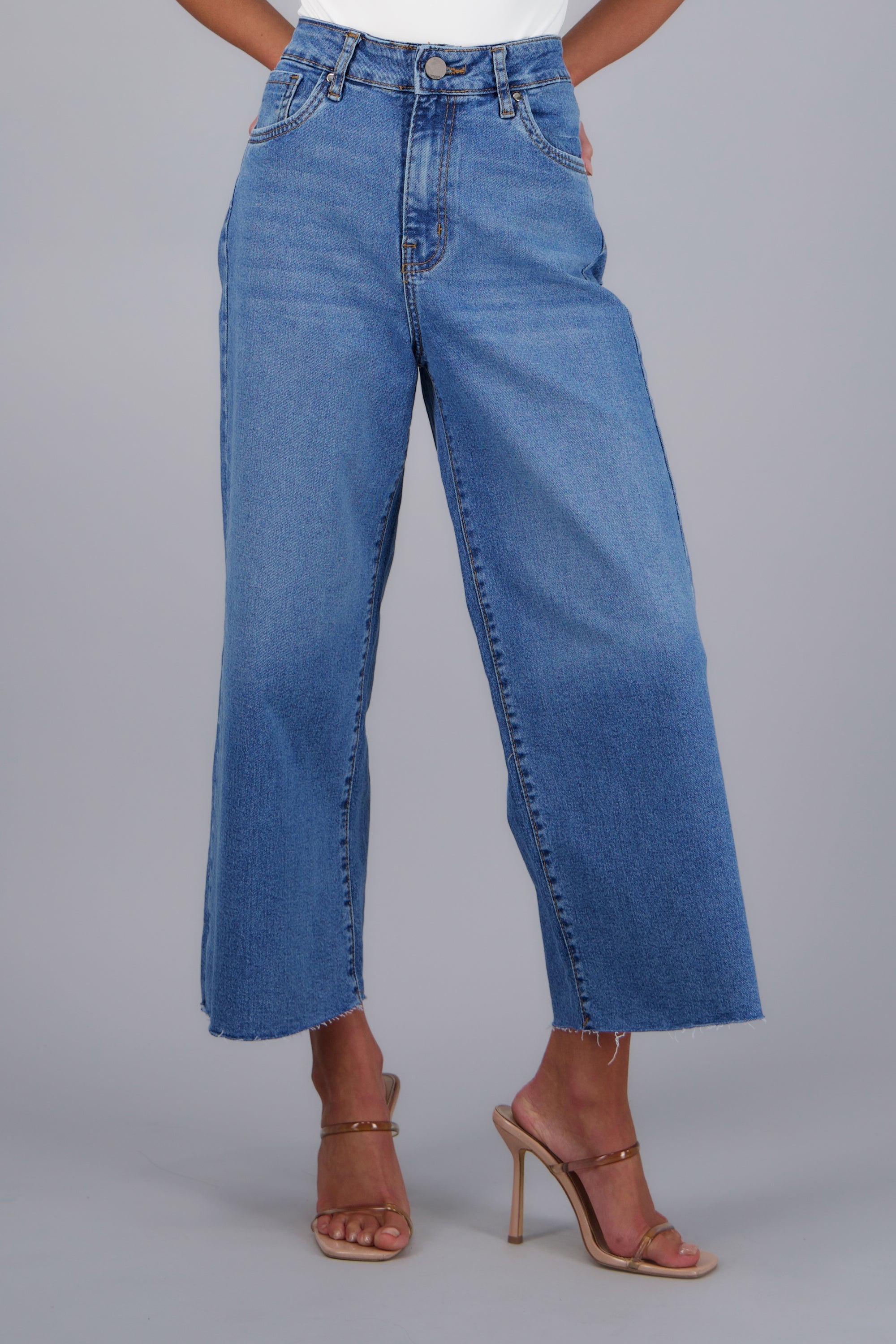 Jeans culotte al corte LIGHT WASH