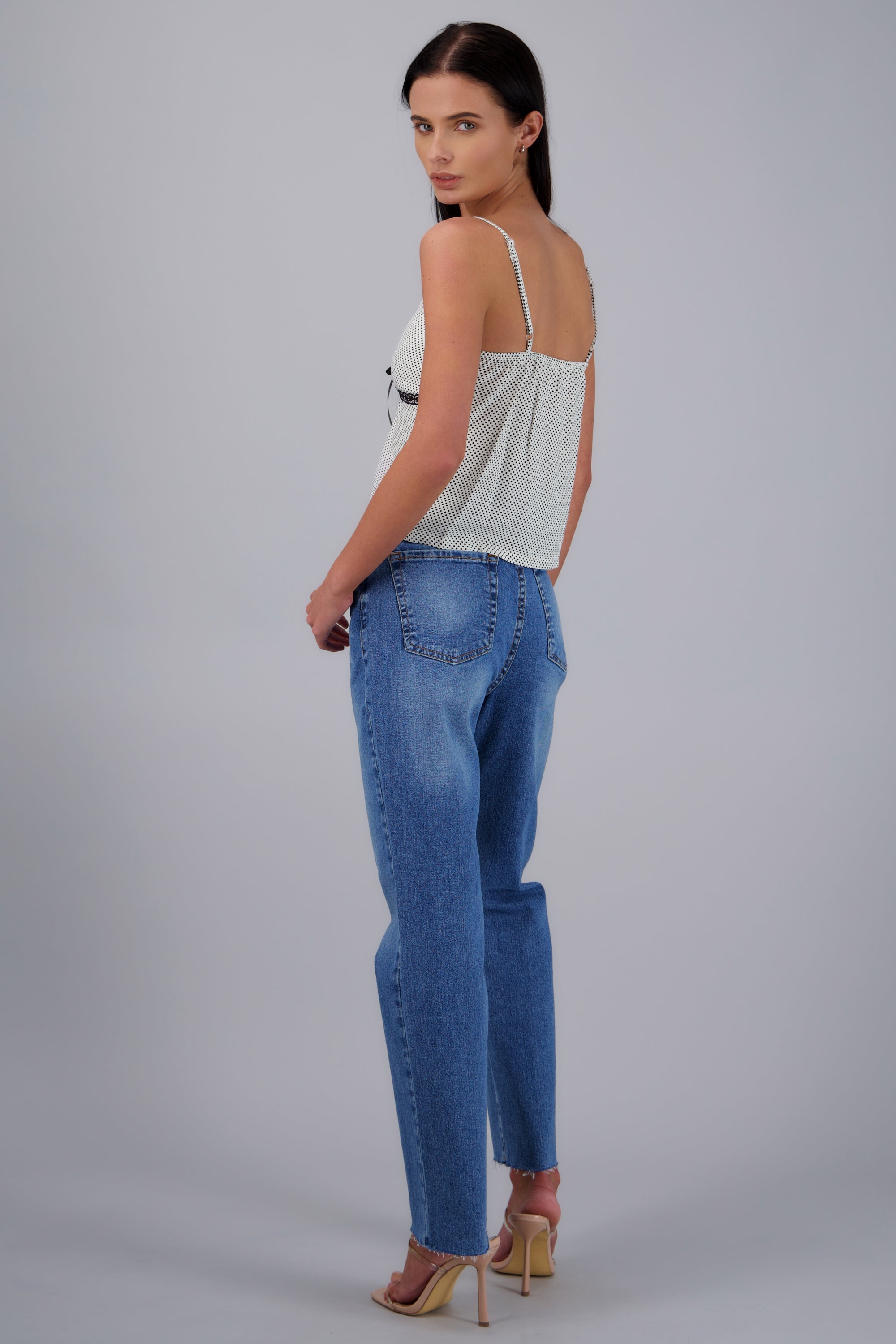 Jeans straight al corte LIGHT WASH