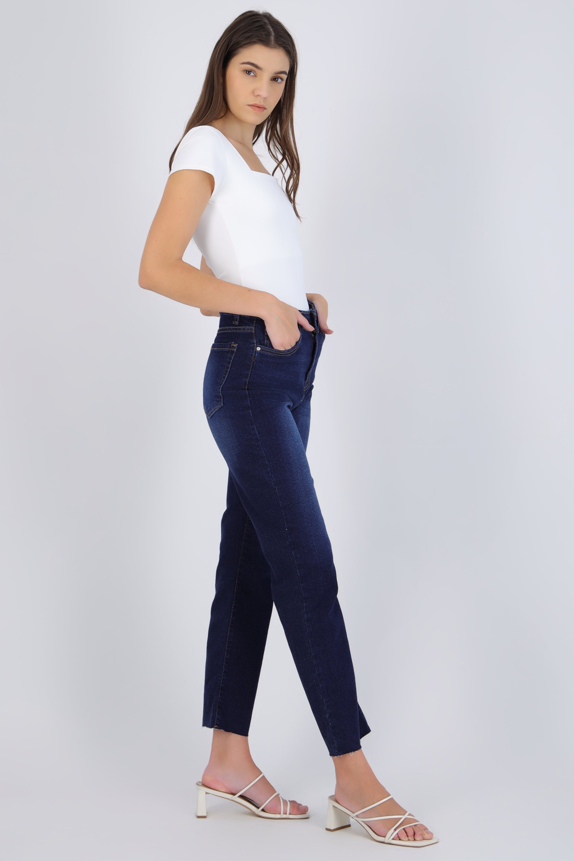 Jeans straight al corte