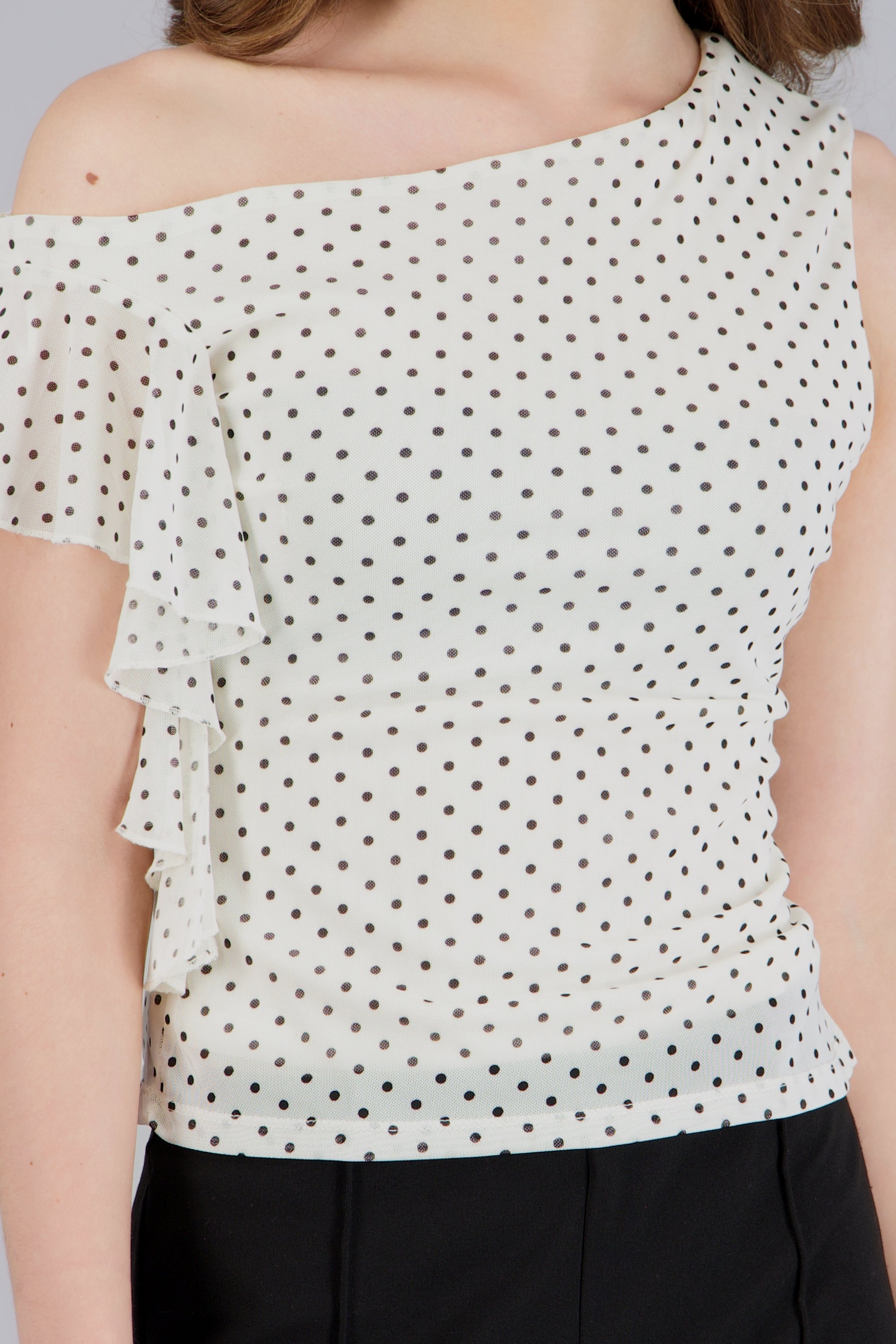 Top detalle olan estampado lunares HUESO COMBO