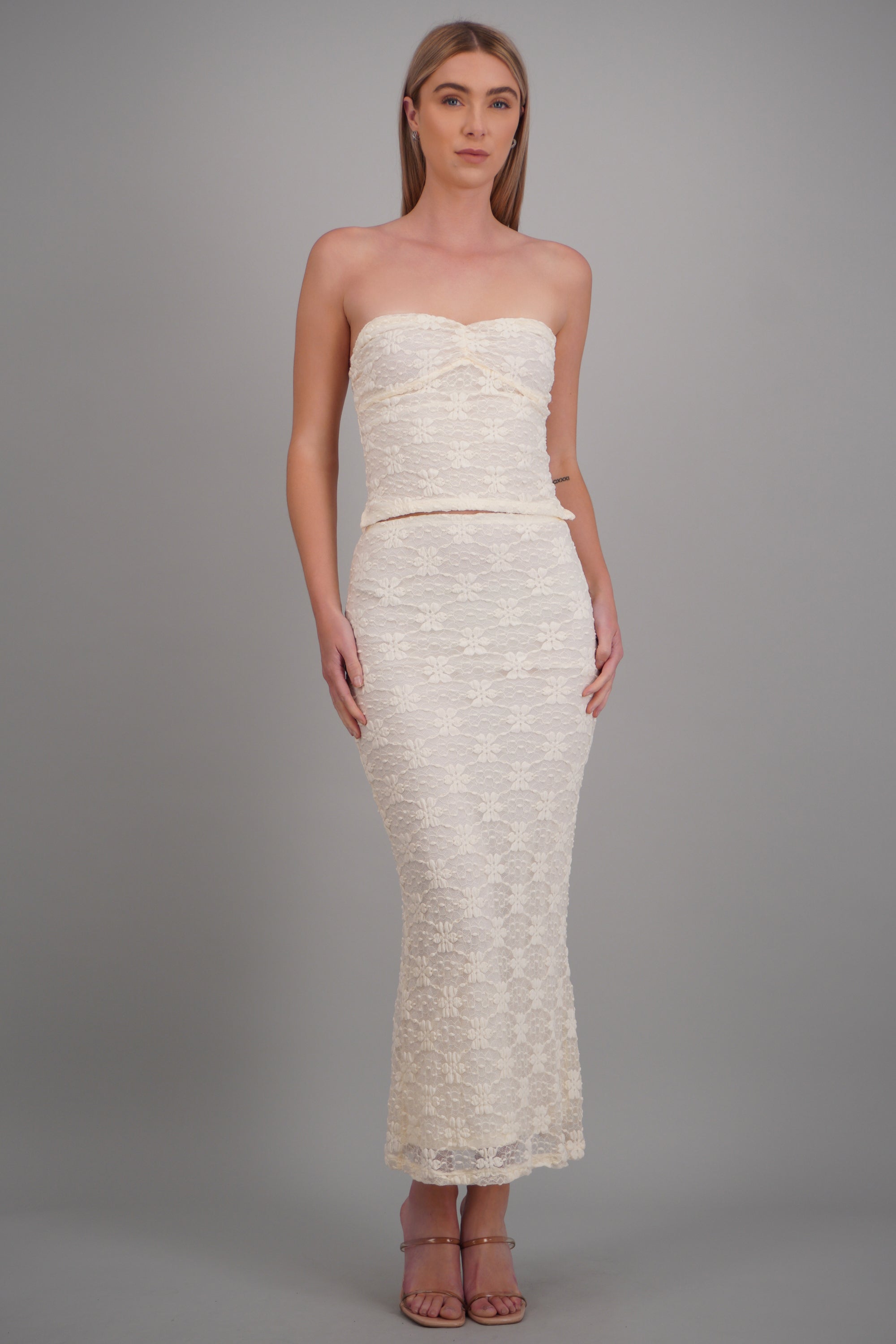 Top strapless encaje CREMA