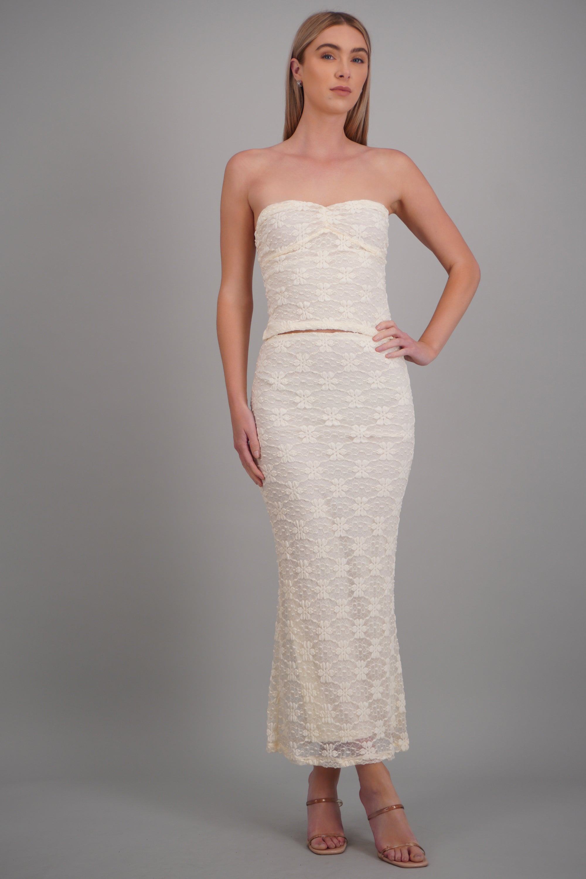 Top strapless encaje CREMA