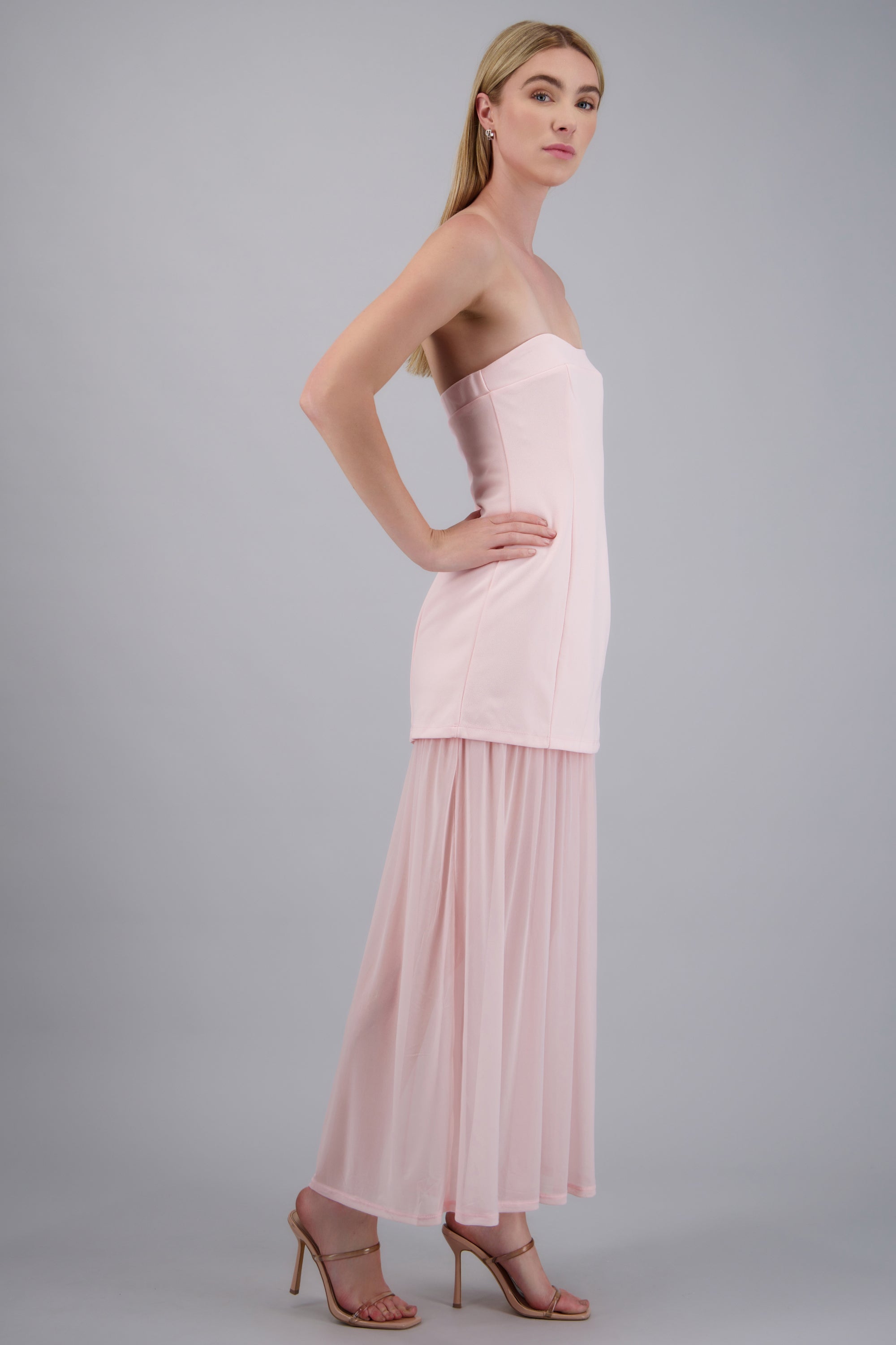 Vestido maxi bandeau detalle tela contraste ROSA PASTEL