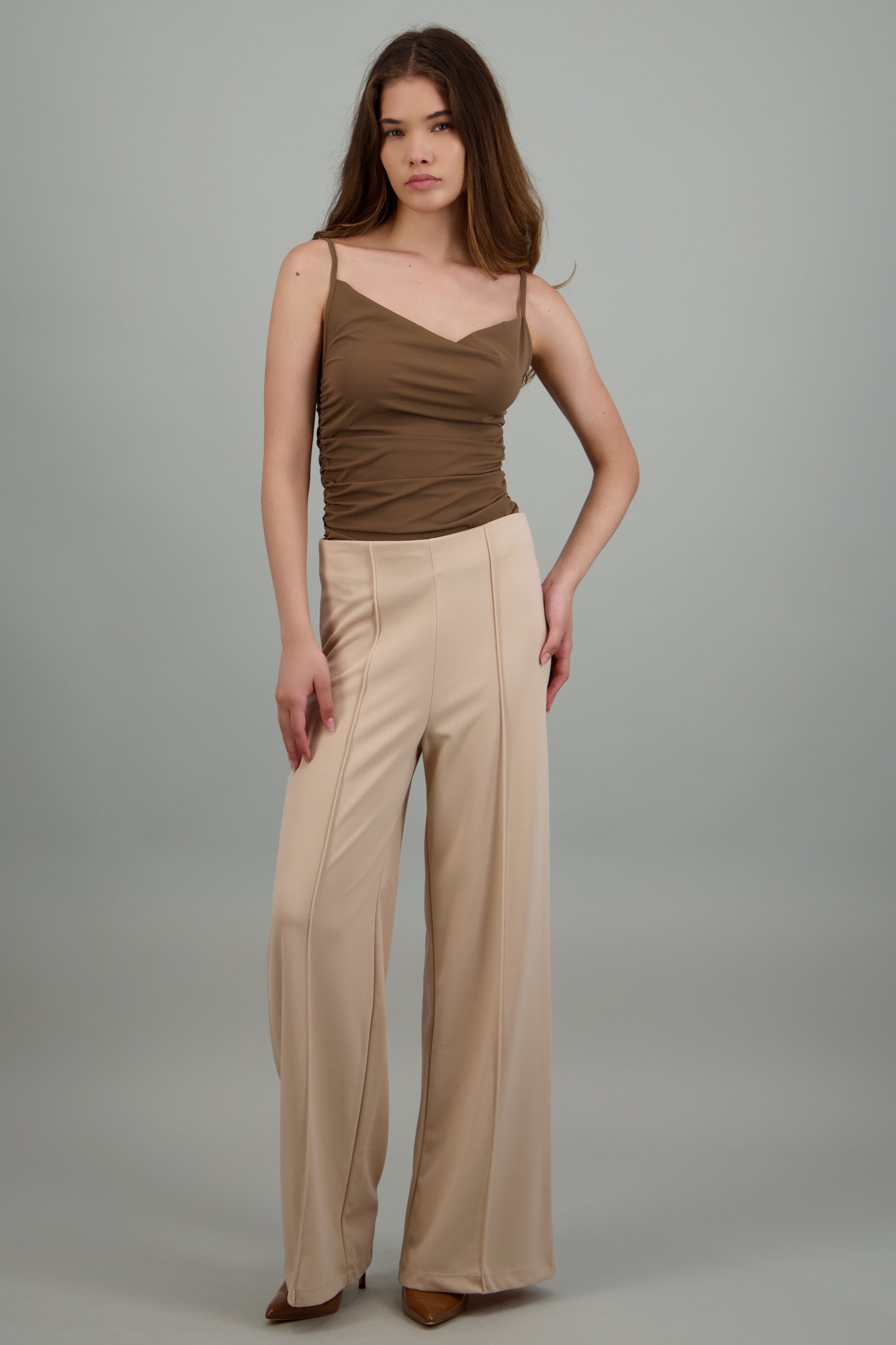 Pantalo amplio costura frontal BEIGE