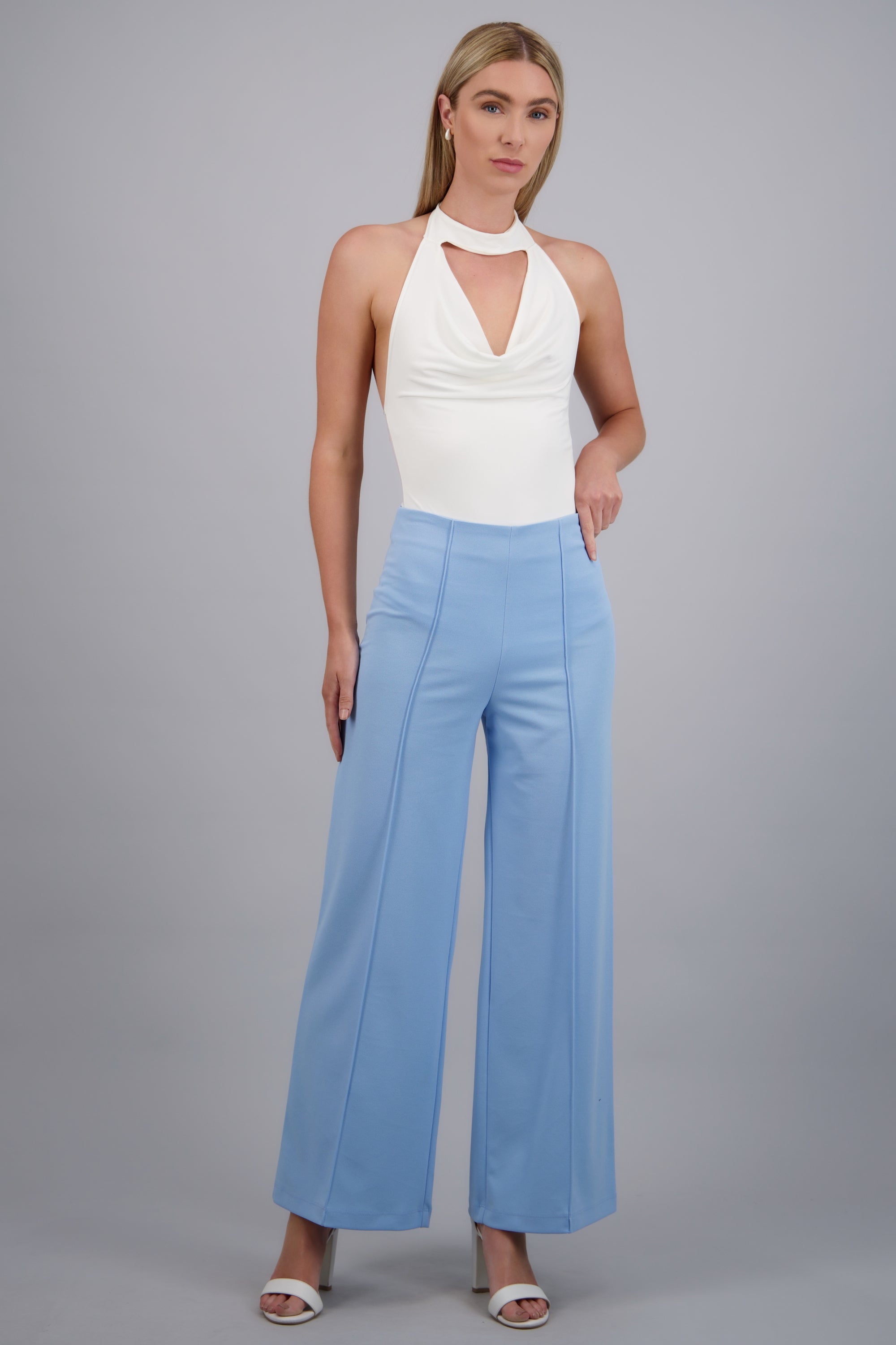 Pantalo amplio costura frontal AZUL PASTEL