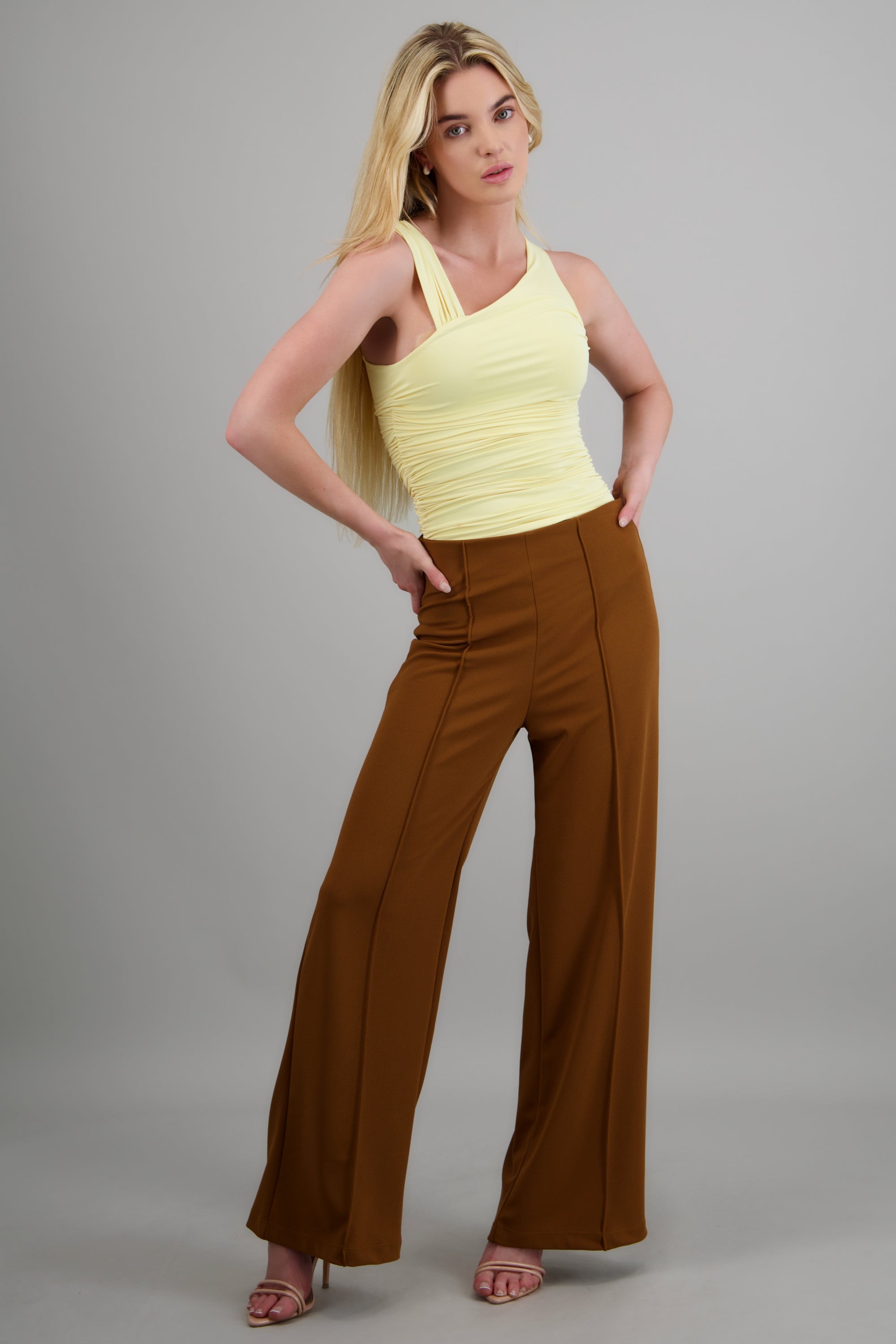 Pantalo amplio costura frontal CAFE
