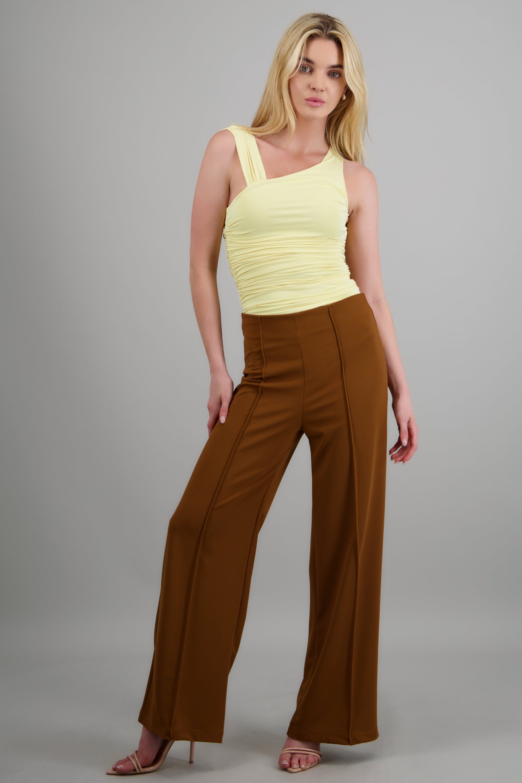 Pantalo amplio costura frontal CAFE
