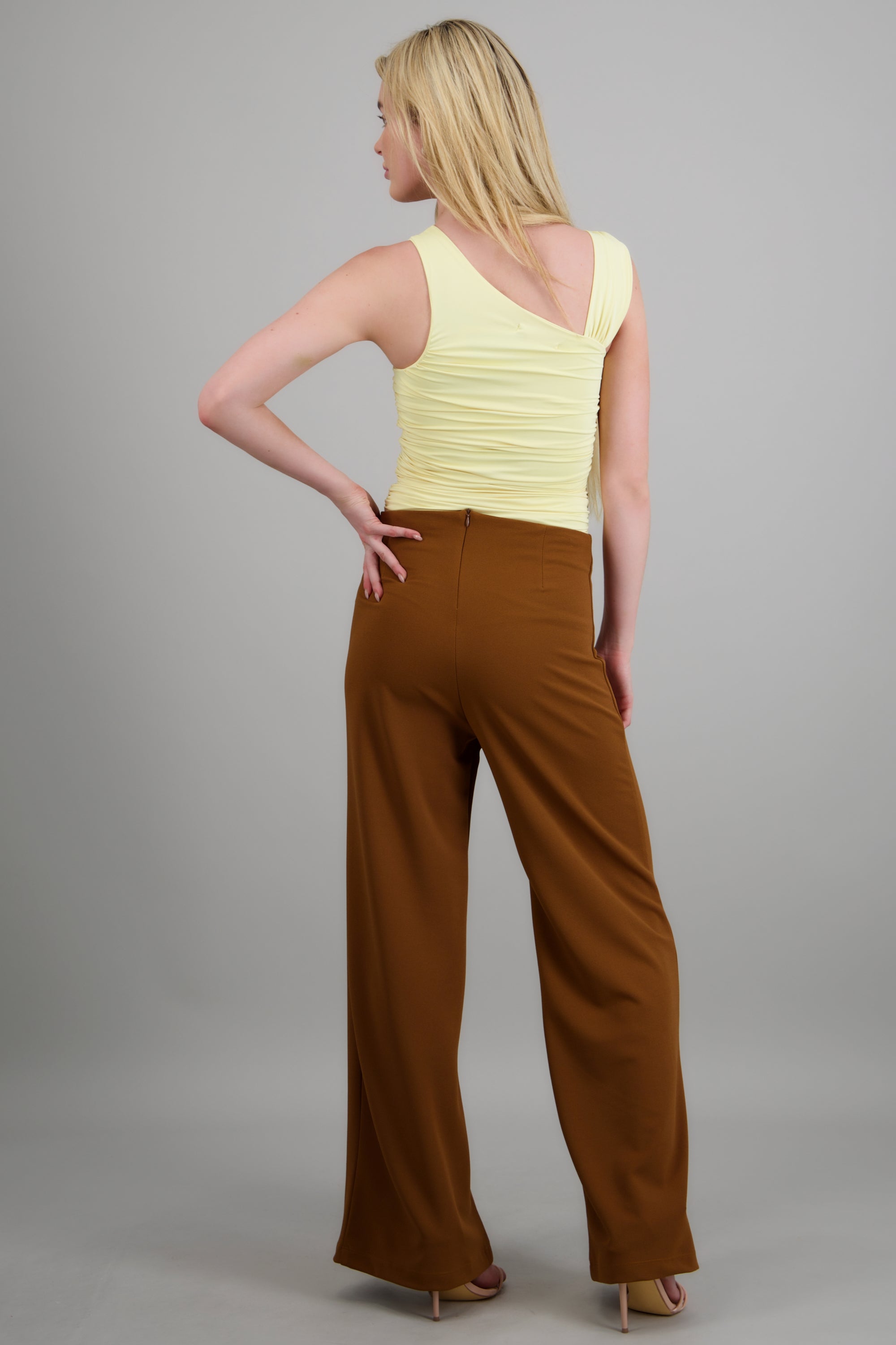 Pantalo amplio costura frontal CAFE