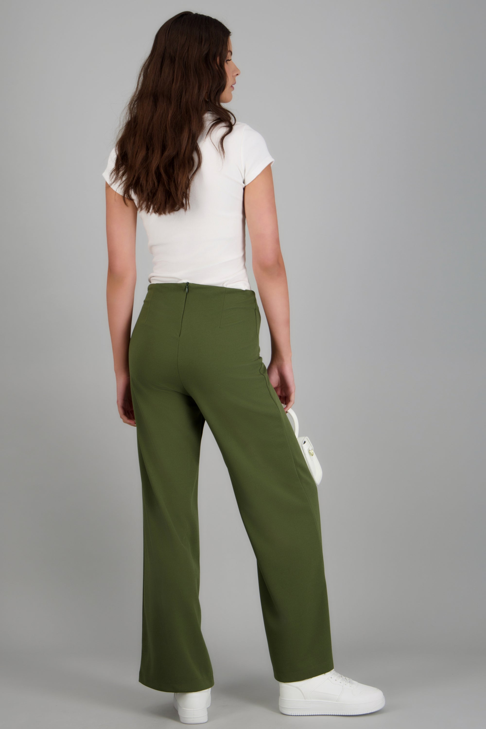 Pantalo amplio costura frontal OLIVO