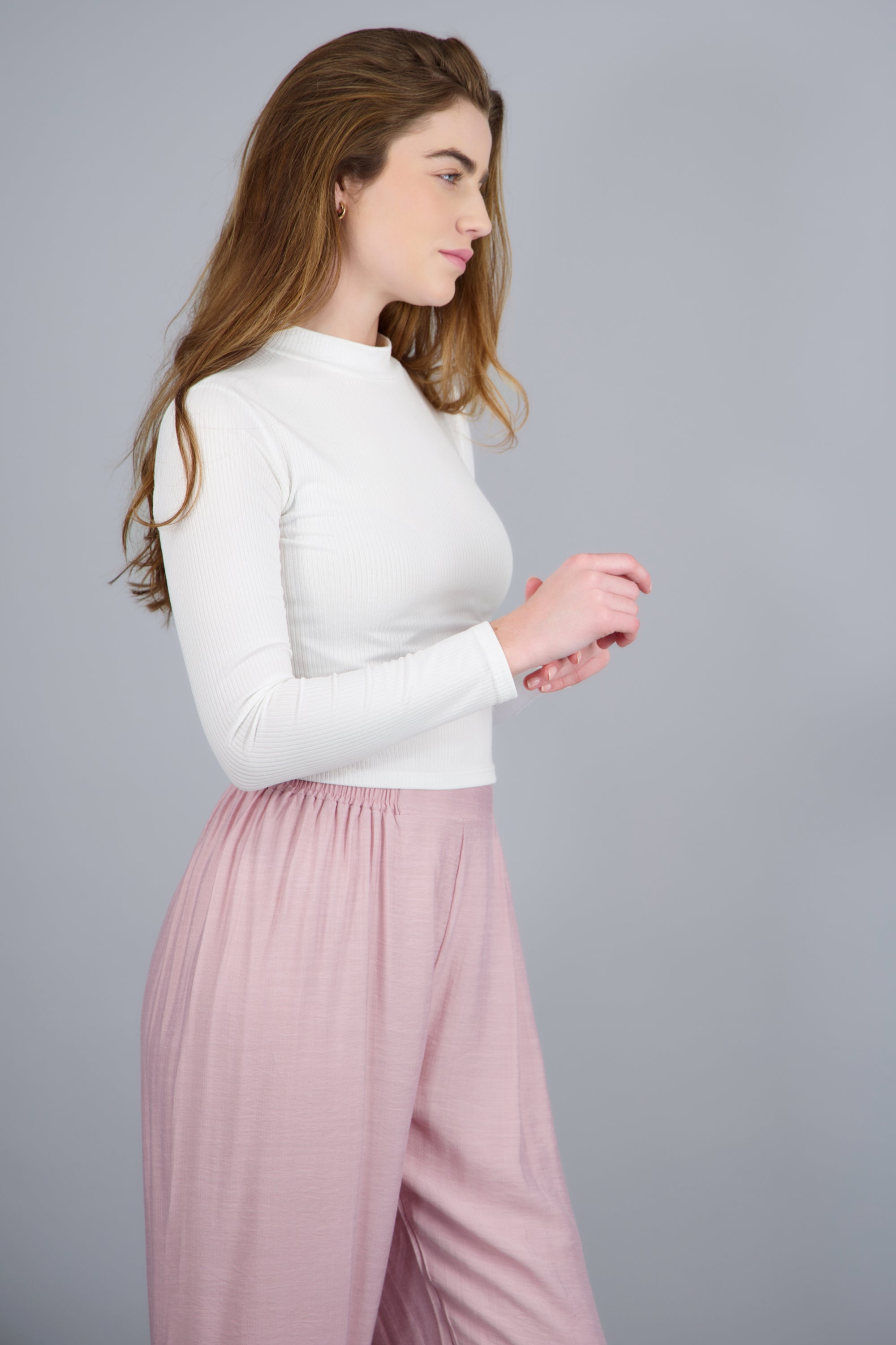 Top crop manga larga cuello alto HUESO