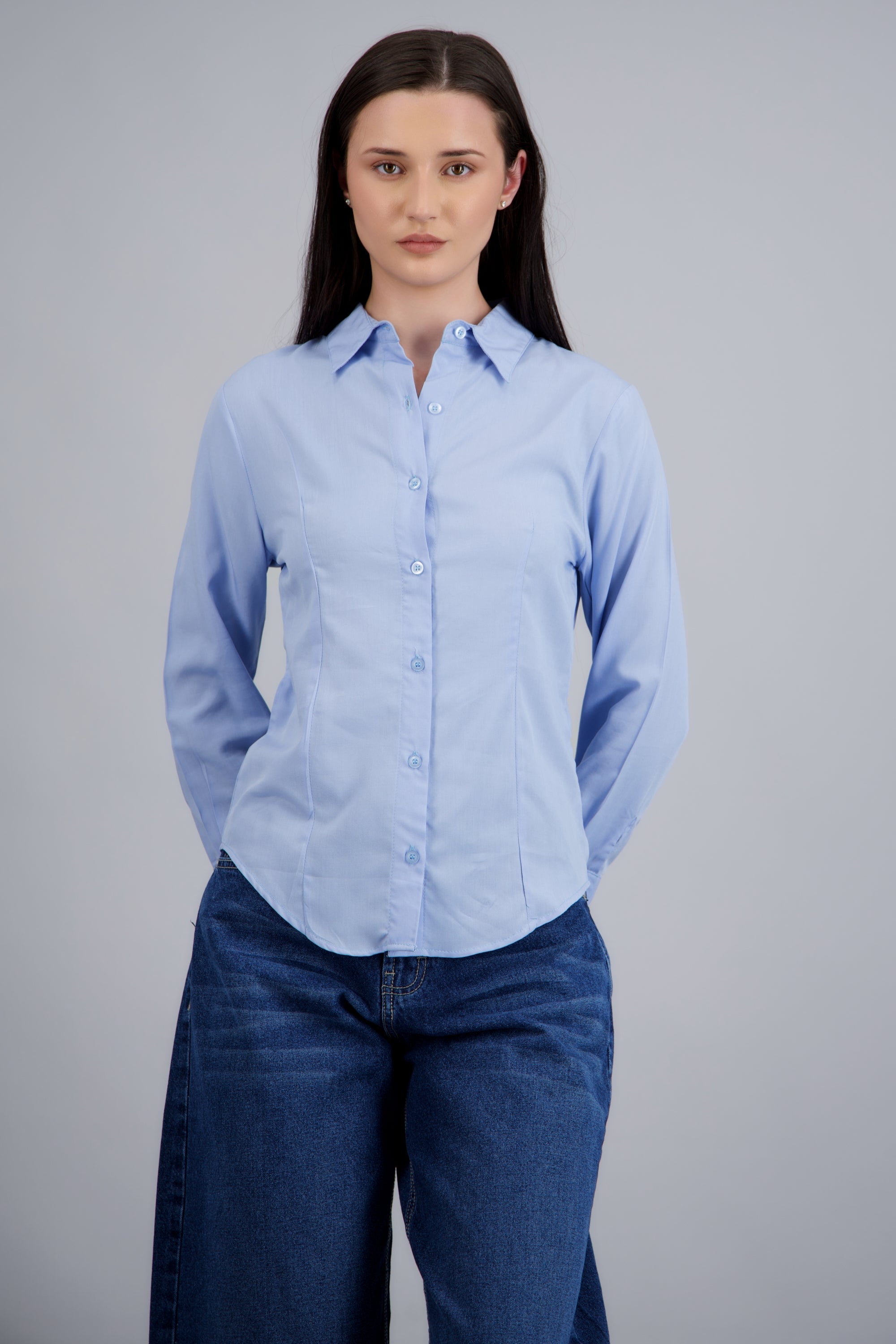 Camisa manga larga con pinzas AZUL PASTEL