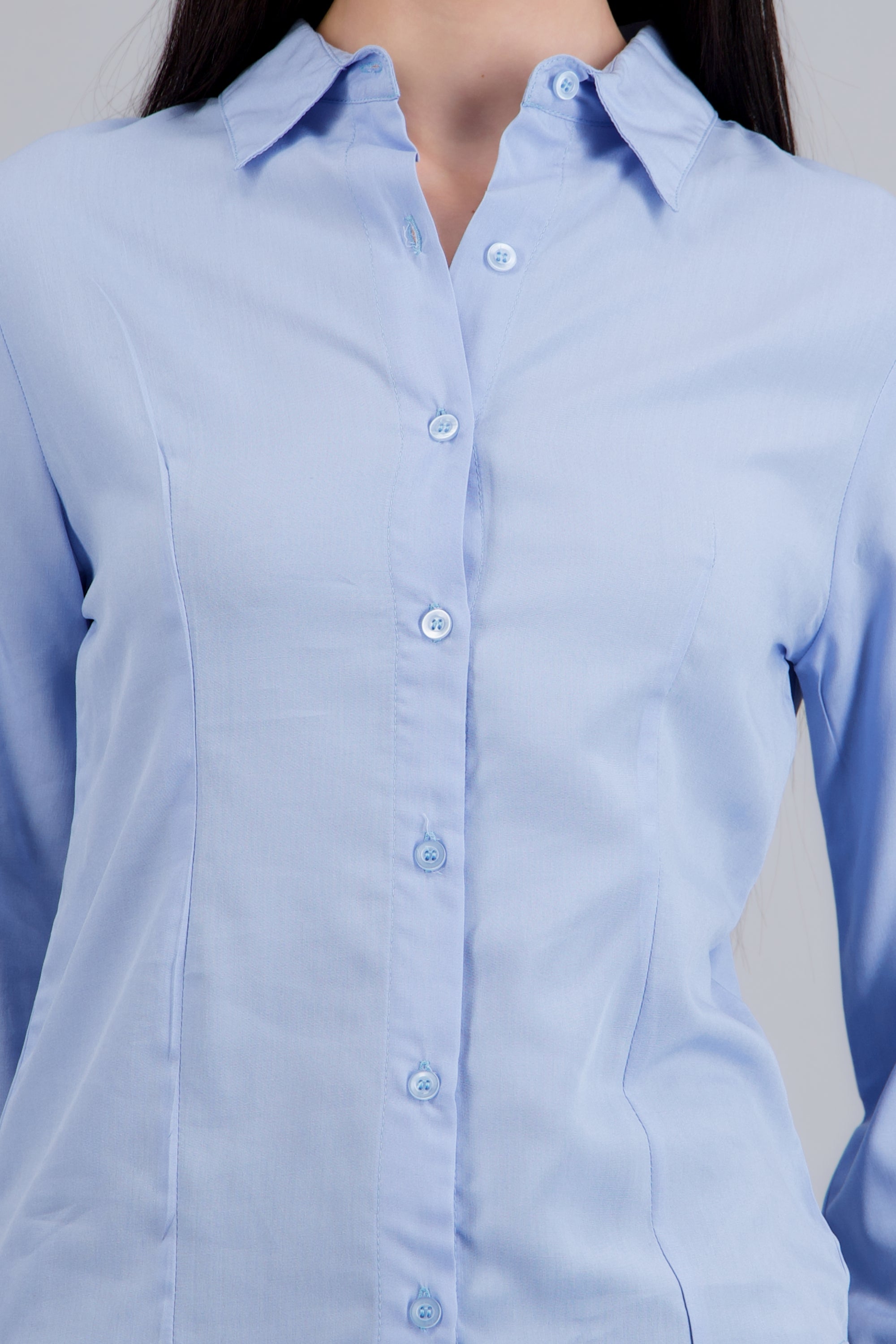 Camisa manga larga con pinzas AZUL PASTEL