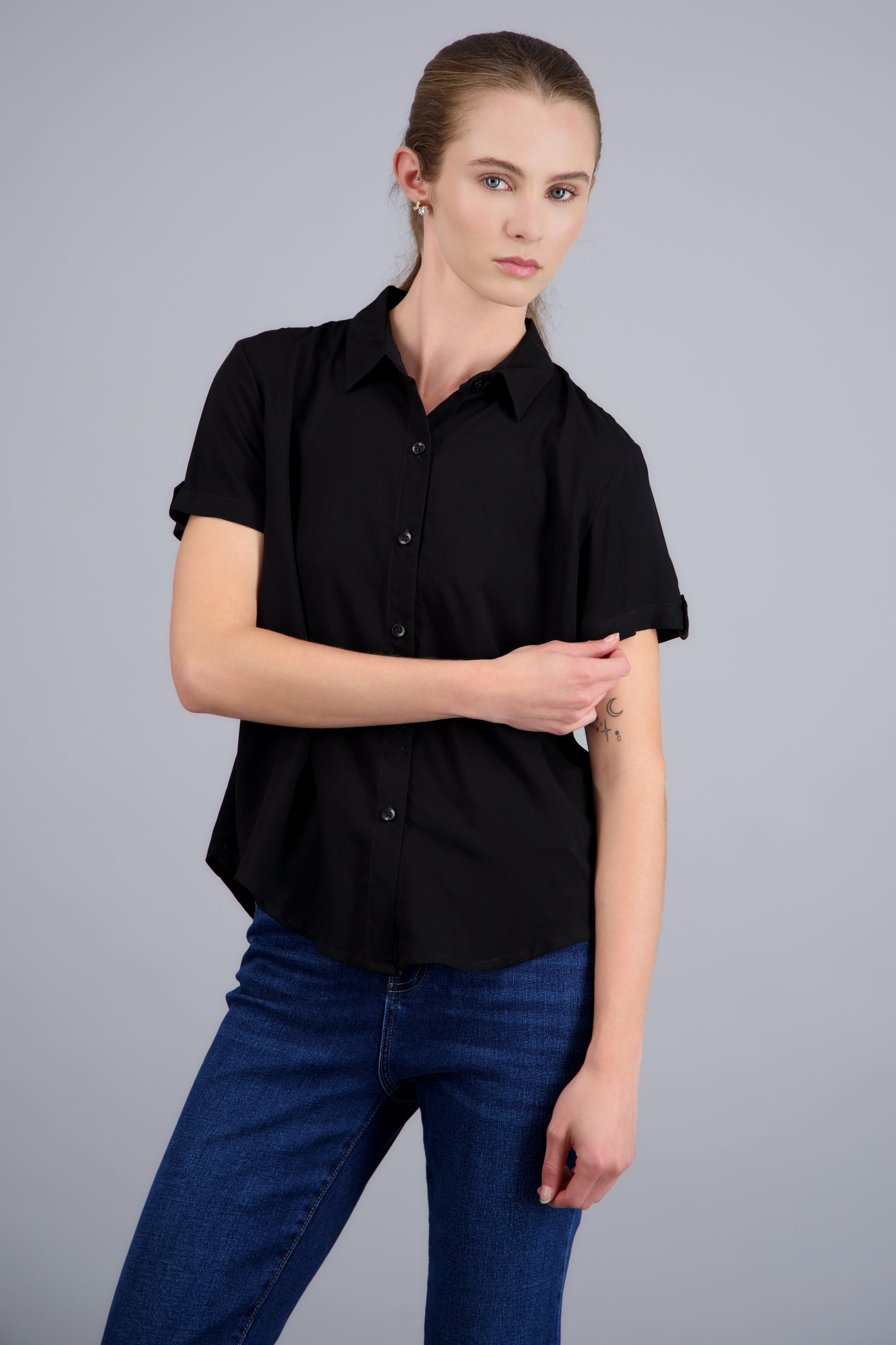 Camisa lisa manga corta NEGRO