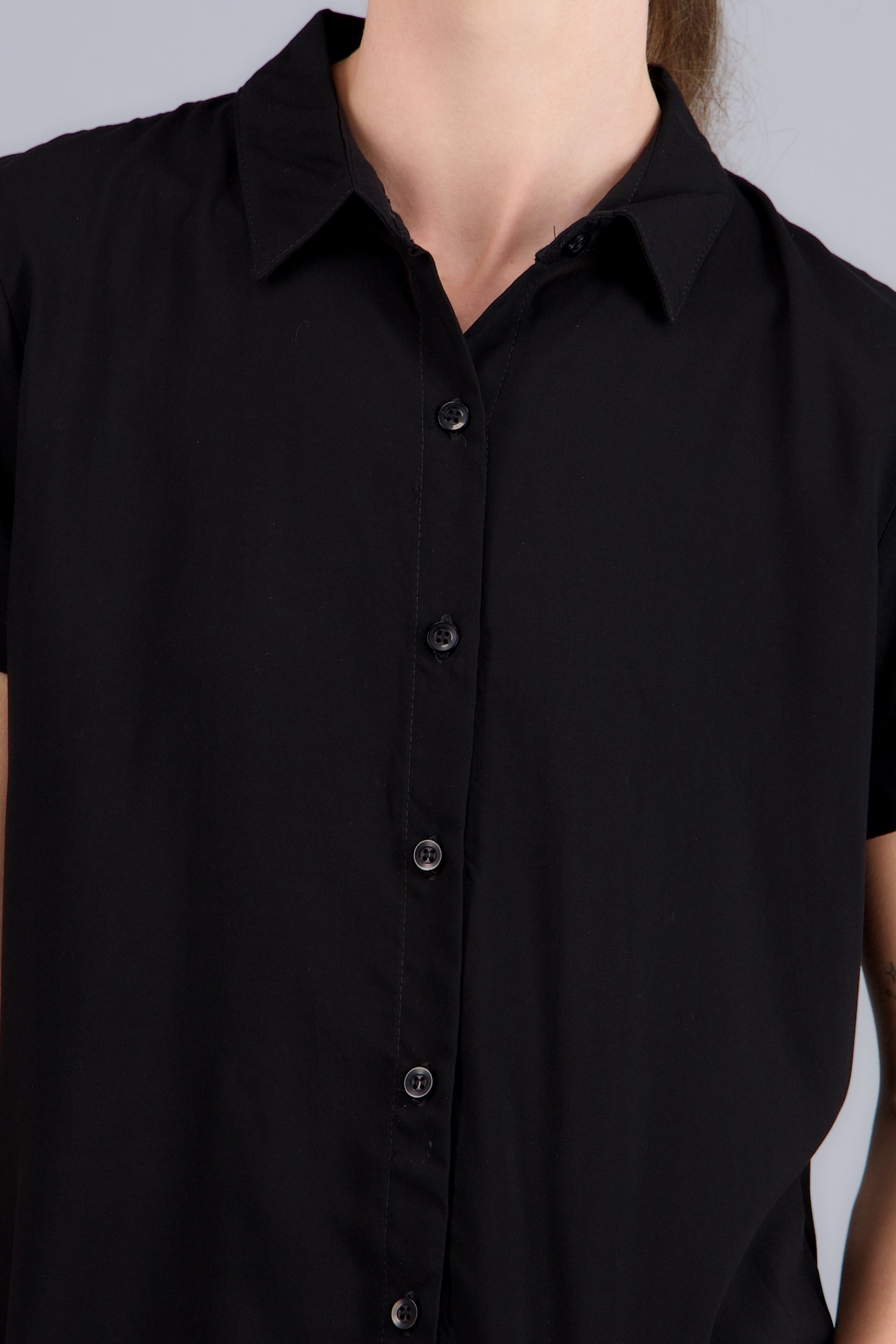 Camisa lisa manga corta NEGRO