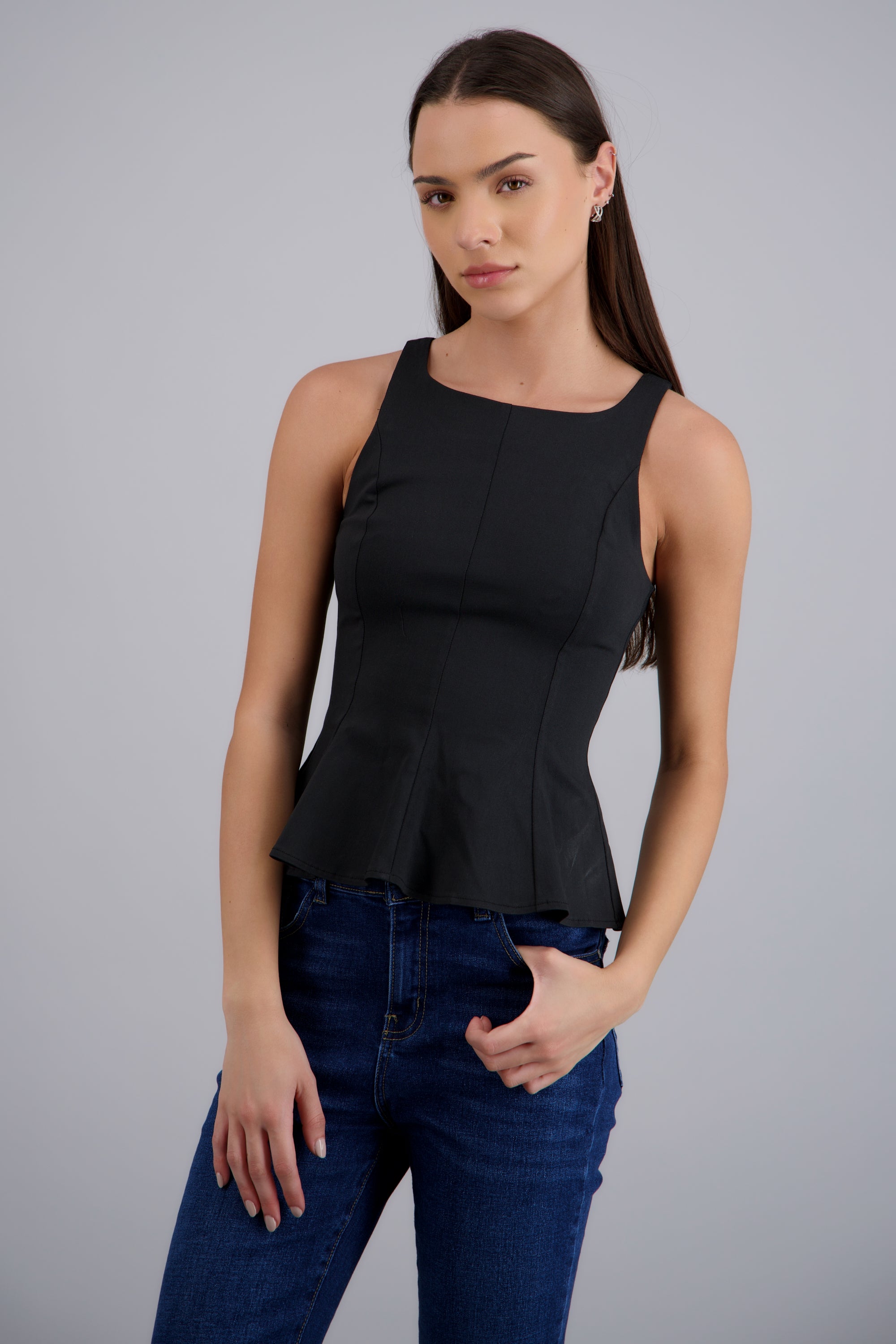 Blusa sin mangas peplum NEGRO