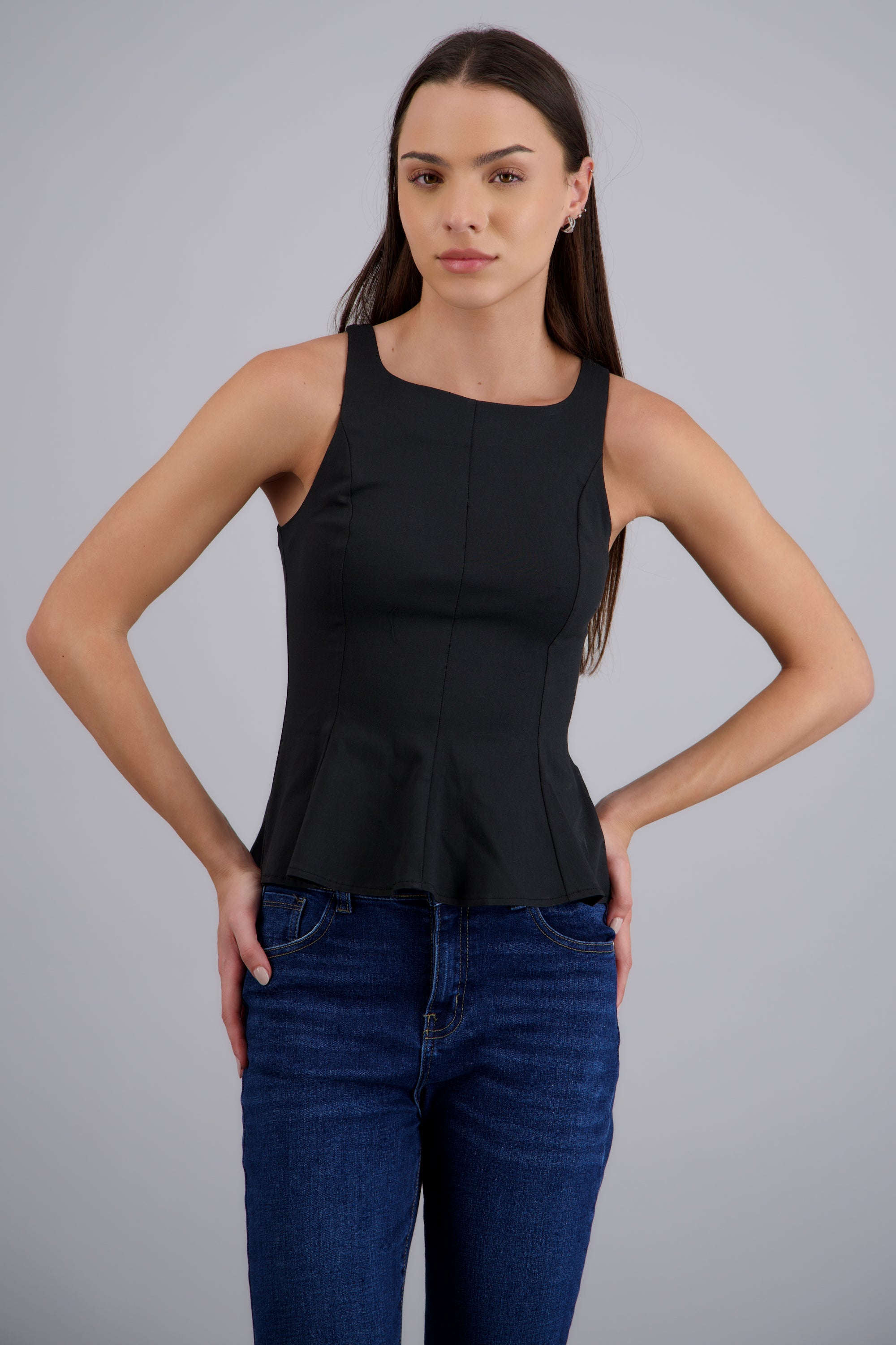 Blusa sin mangas peplum NEGRO