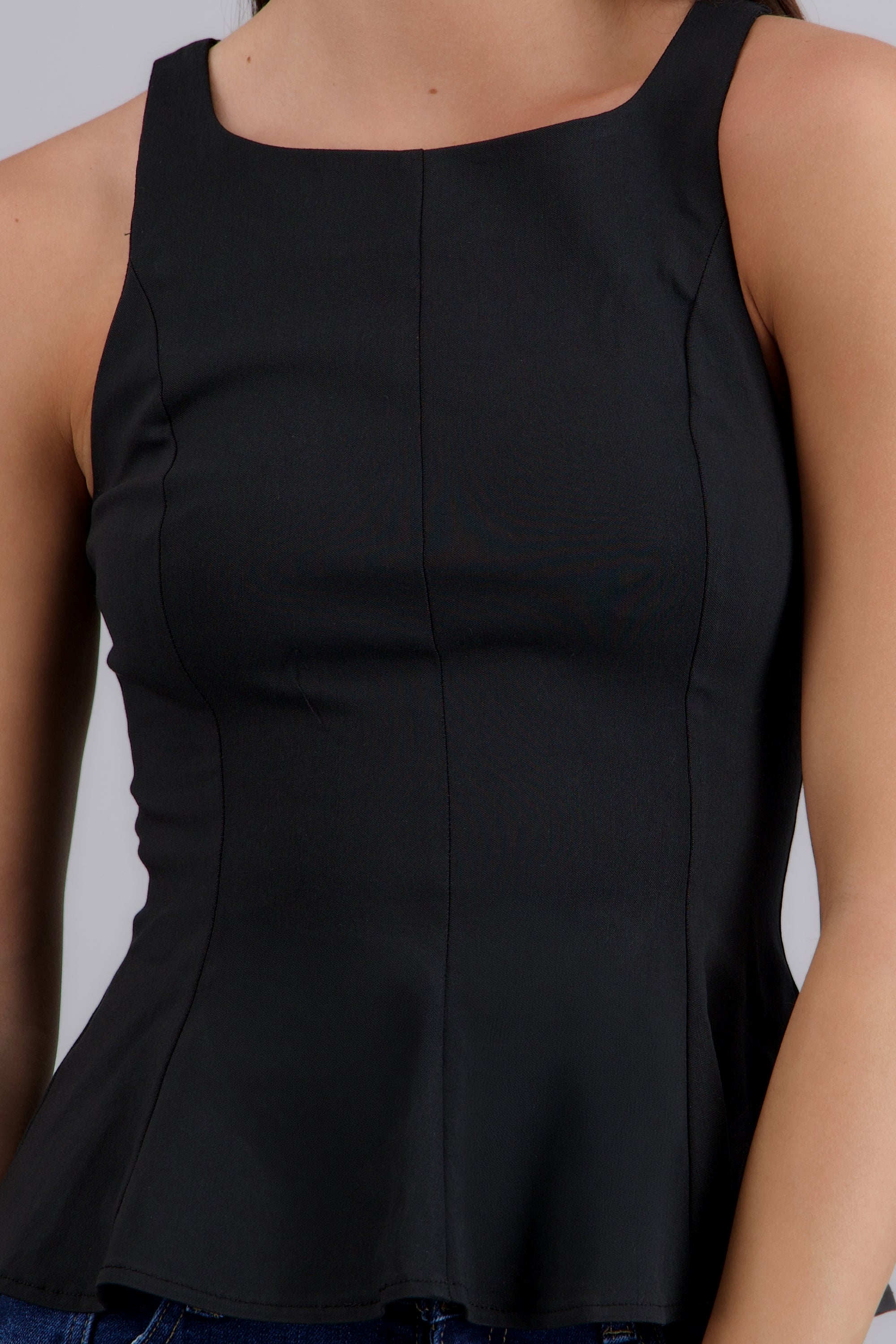 Blusa sin mangas peplum NEGRO