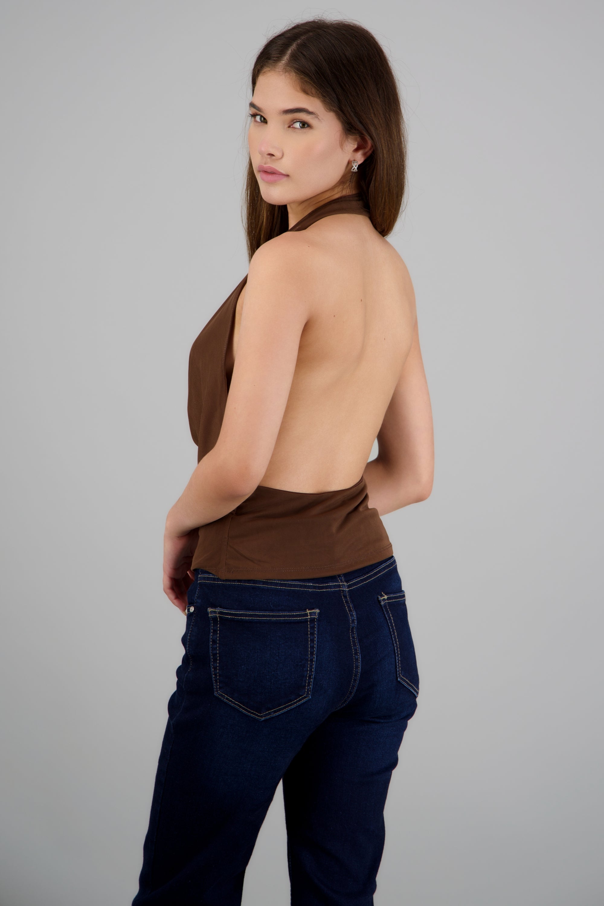 Top cuello cascada halter de mesh CHOCOLATE