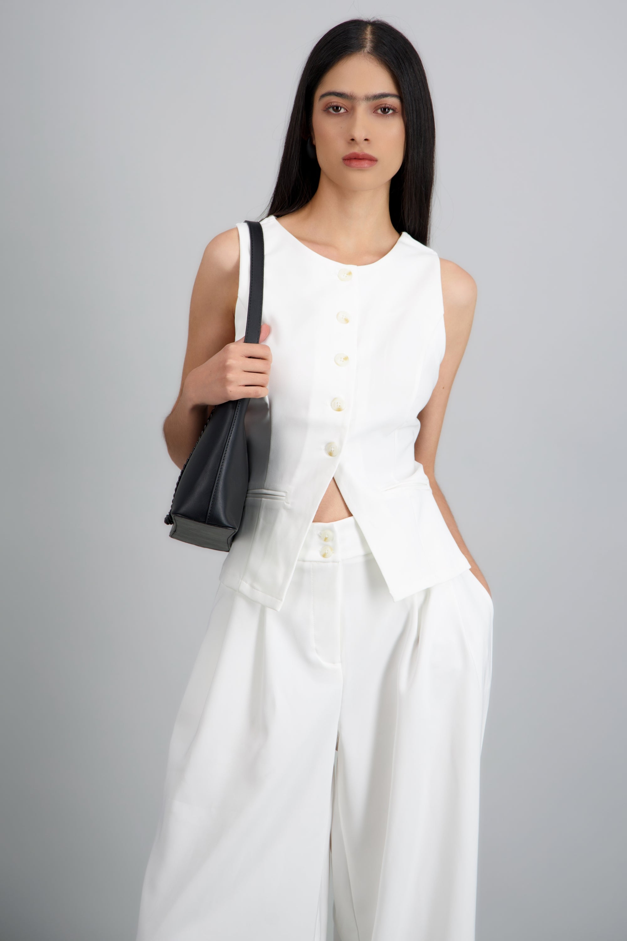 Top estilo chaleco con botones BLANCO
