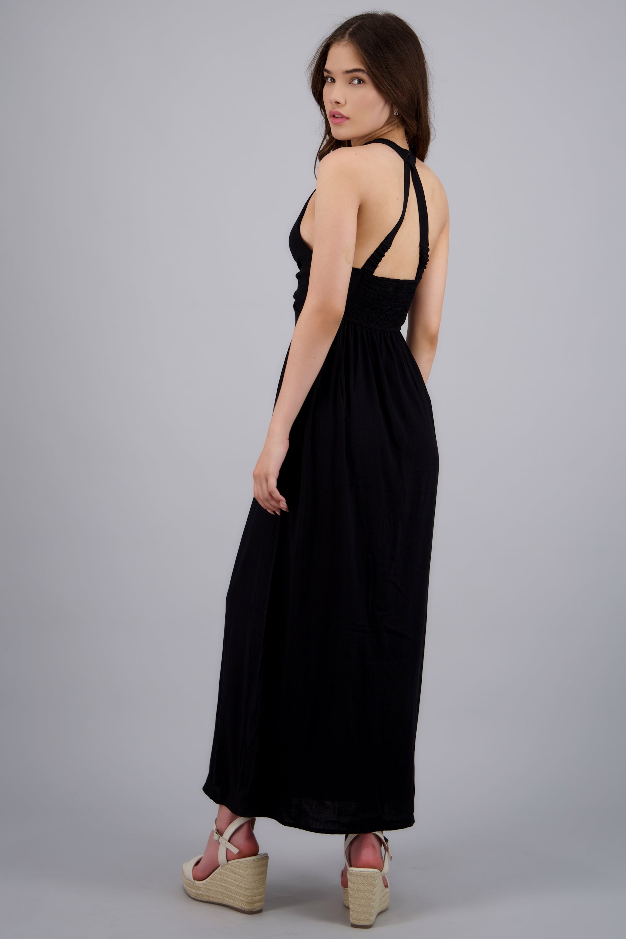 Vestido maxi halter detalle escote argolla NEGRO