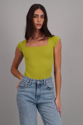 APPLE GREEN