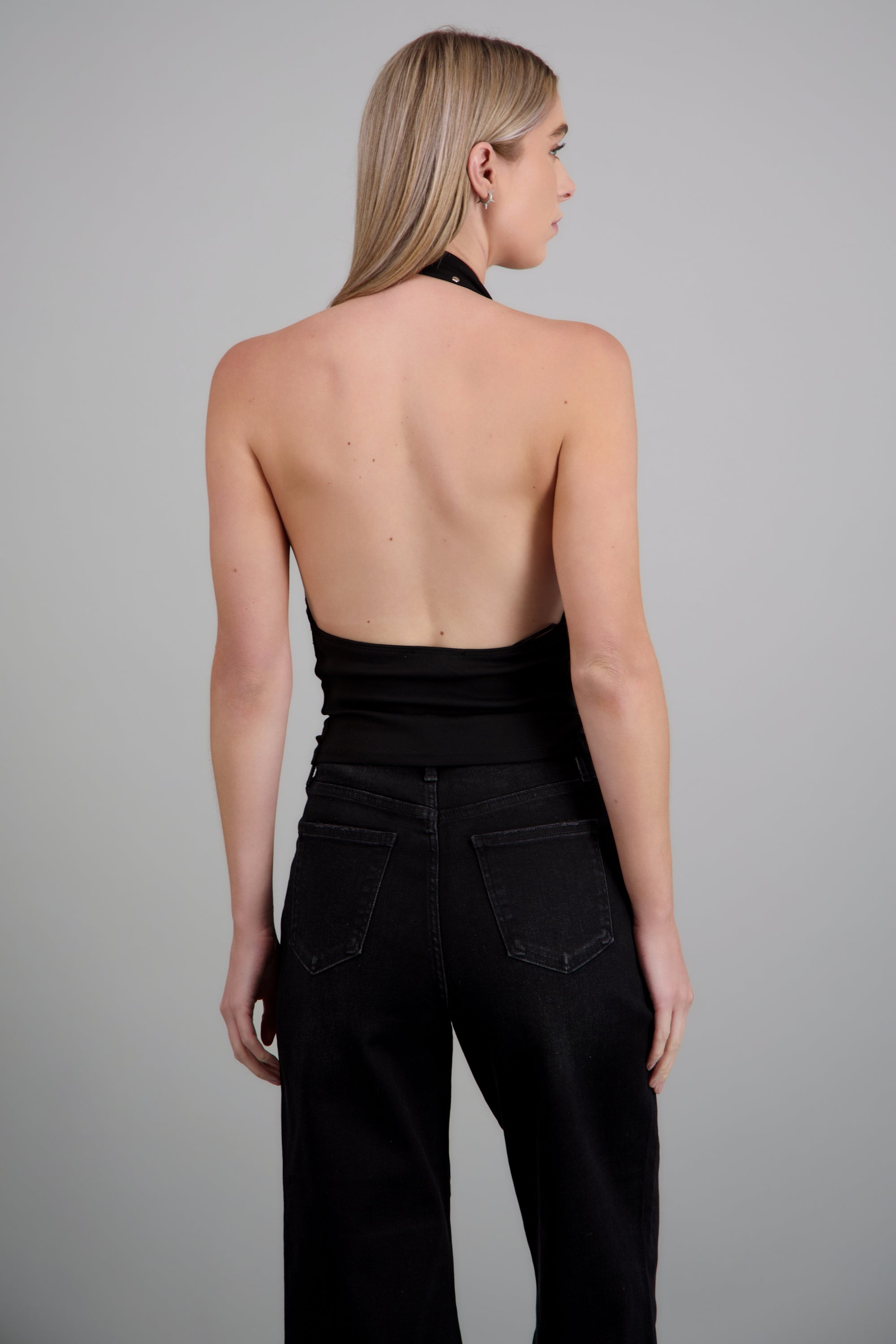 Top halter cuello cascada estoperoles NEGRO