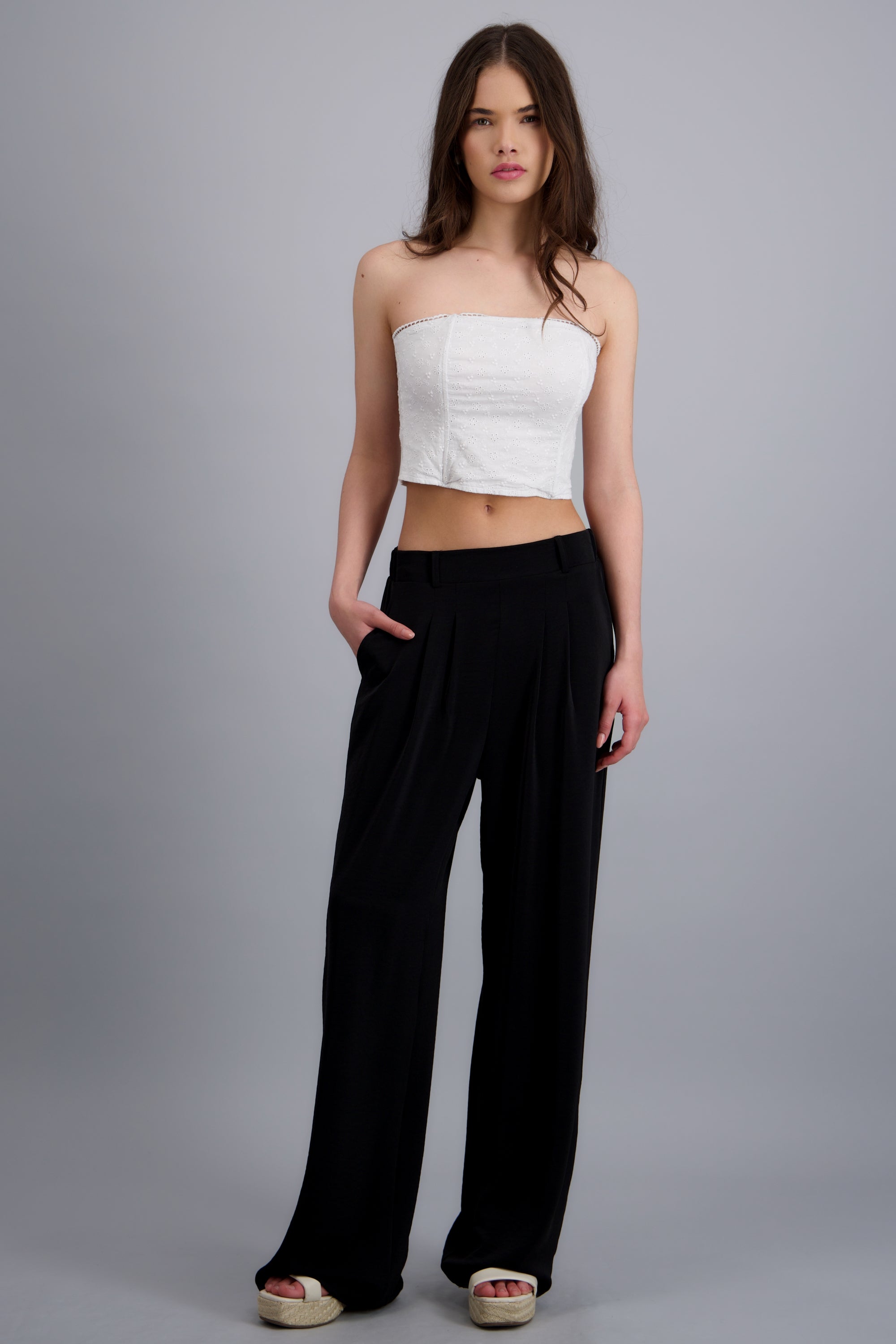 Pantalon con pinzas amplio NEGRO