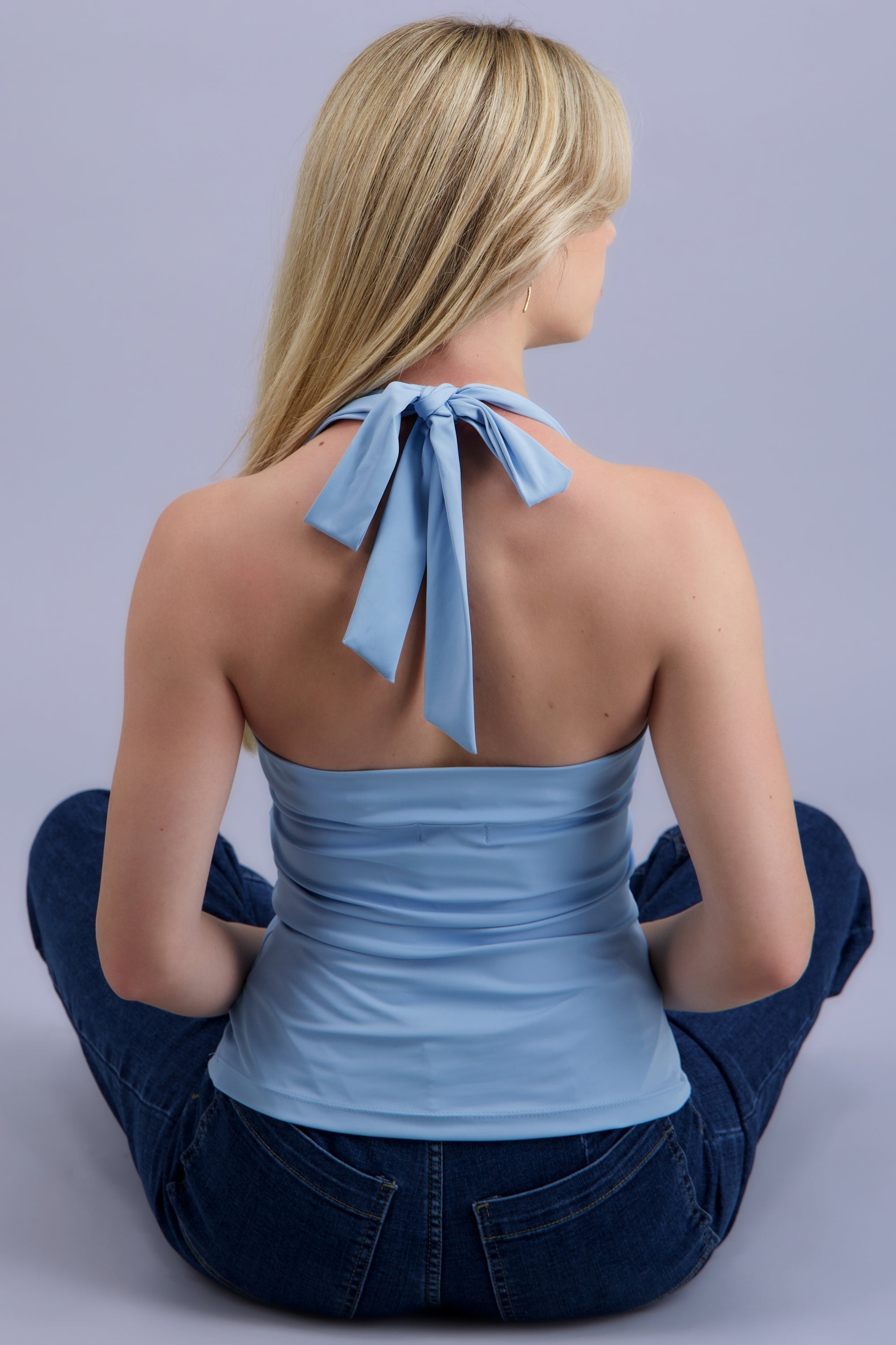 Top halter amarre escote cuadrado AZUL CIELO
