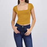 Top liso escote cuadrado manga corta