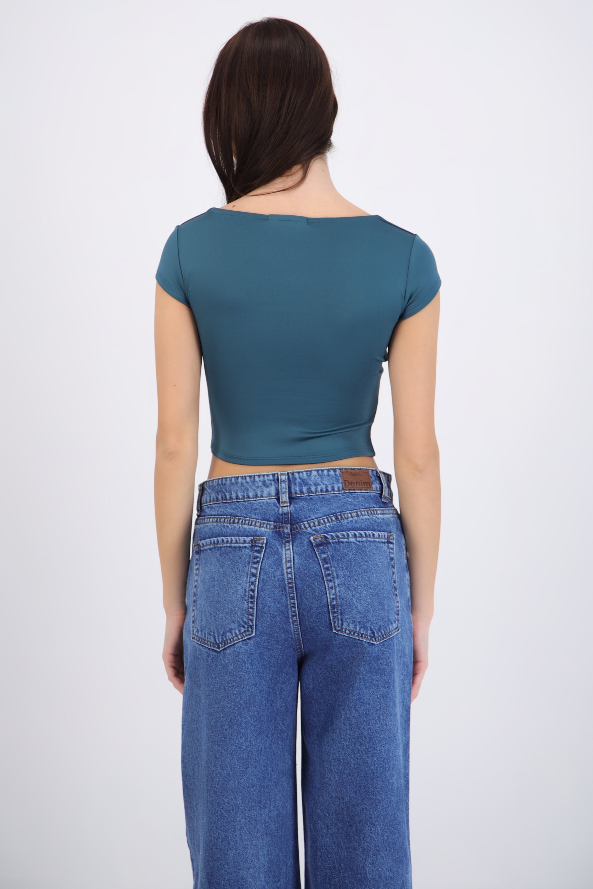 Top liso escote cuadrado manga corta