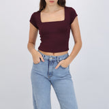 Top liso escote cuadrado manga corta