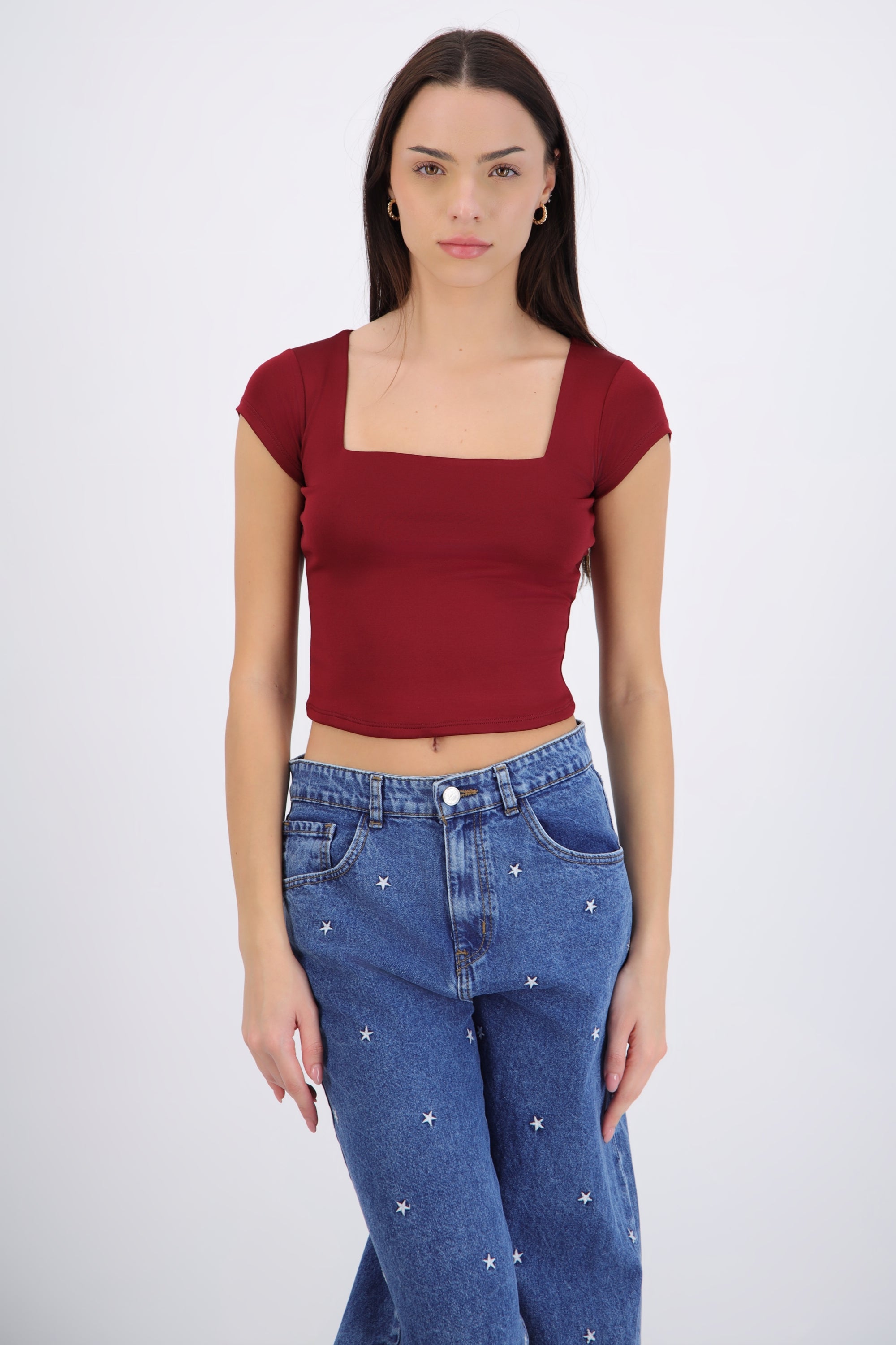 Top liso escote cuadrado manga corta