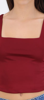 Top liso escote cuadrado manga corta