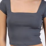 Top liso escote cuadrado manga corta