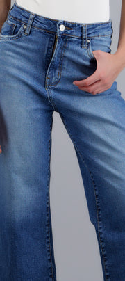 MEDIUM WASH