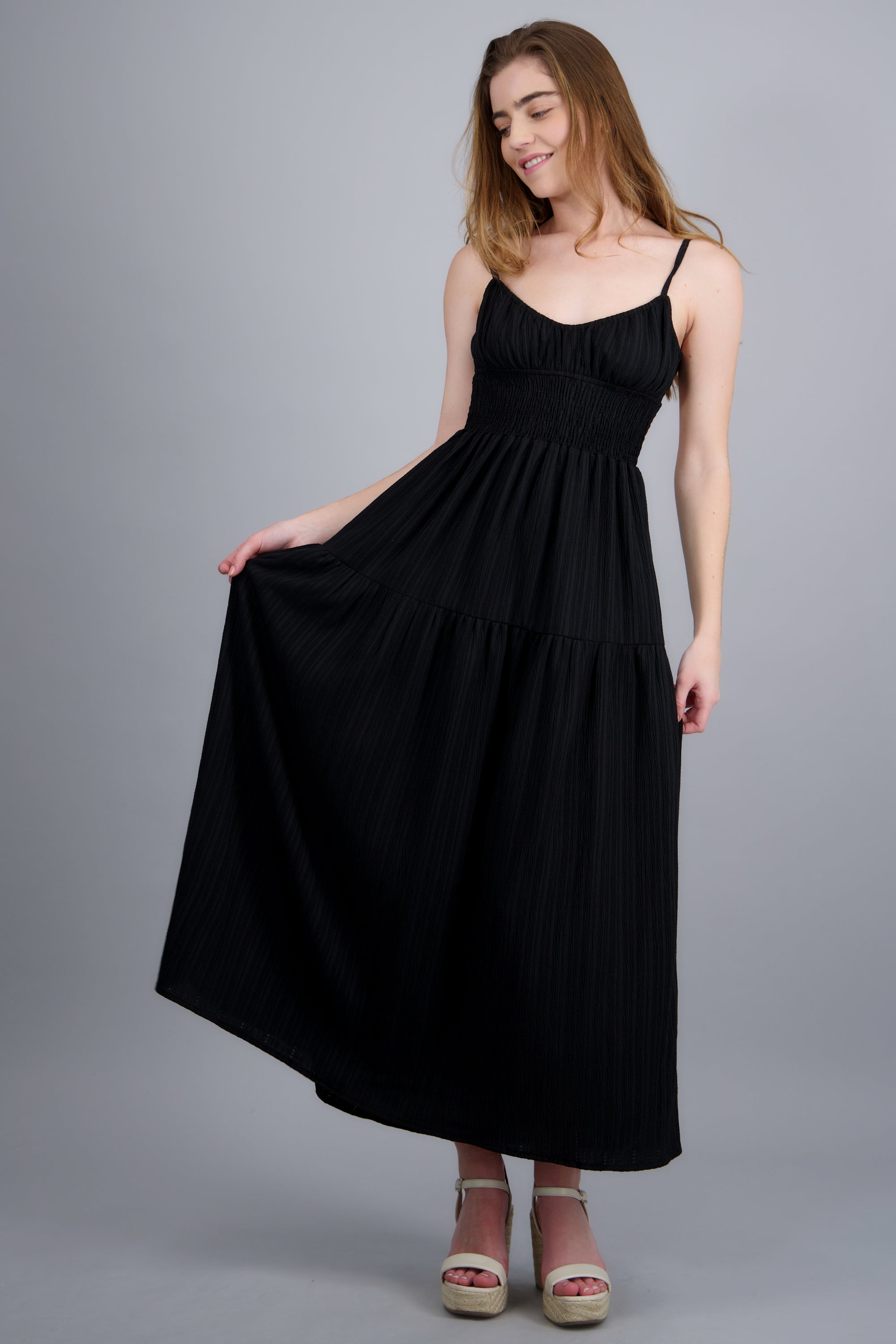 Vestido maxi textura smock cintura NEGRO