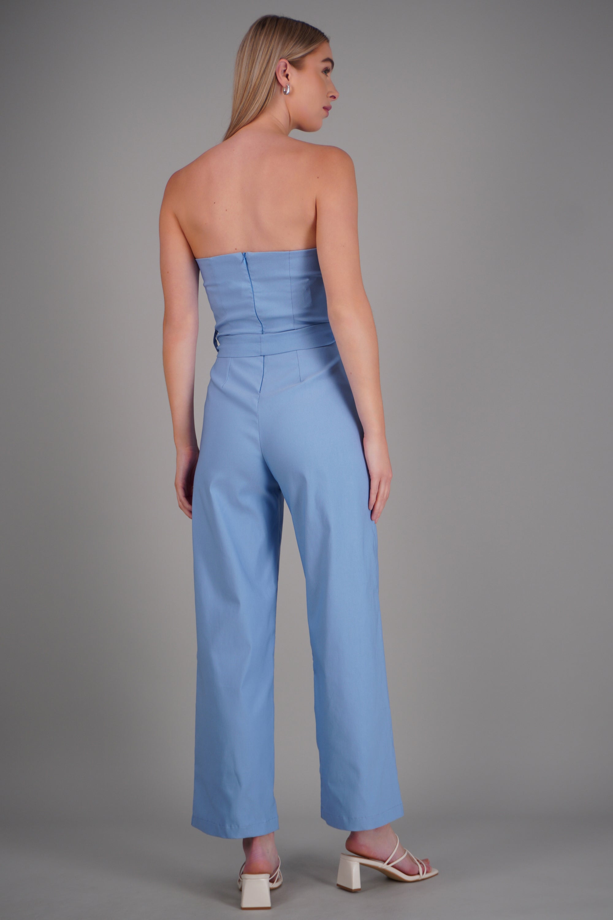 Jumpsuit strapless con cinto AZUL PASTEL