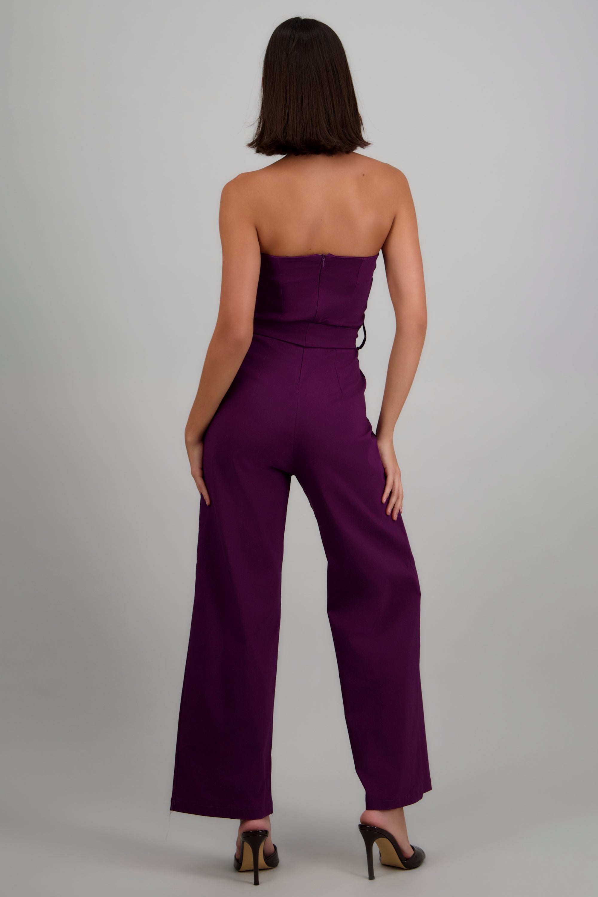 Jumpsuit strapless con cinto UVA
