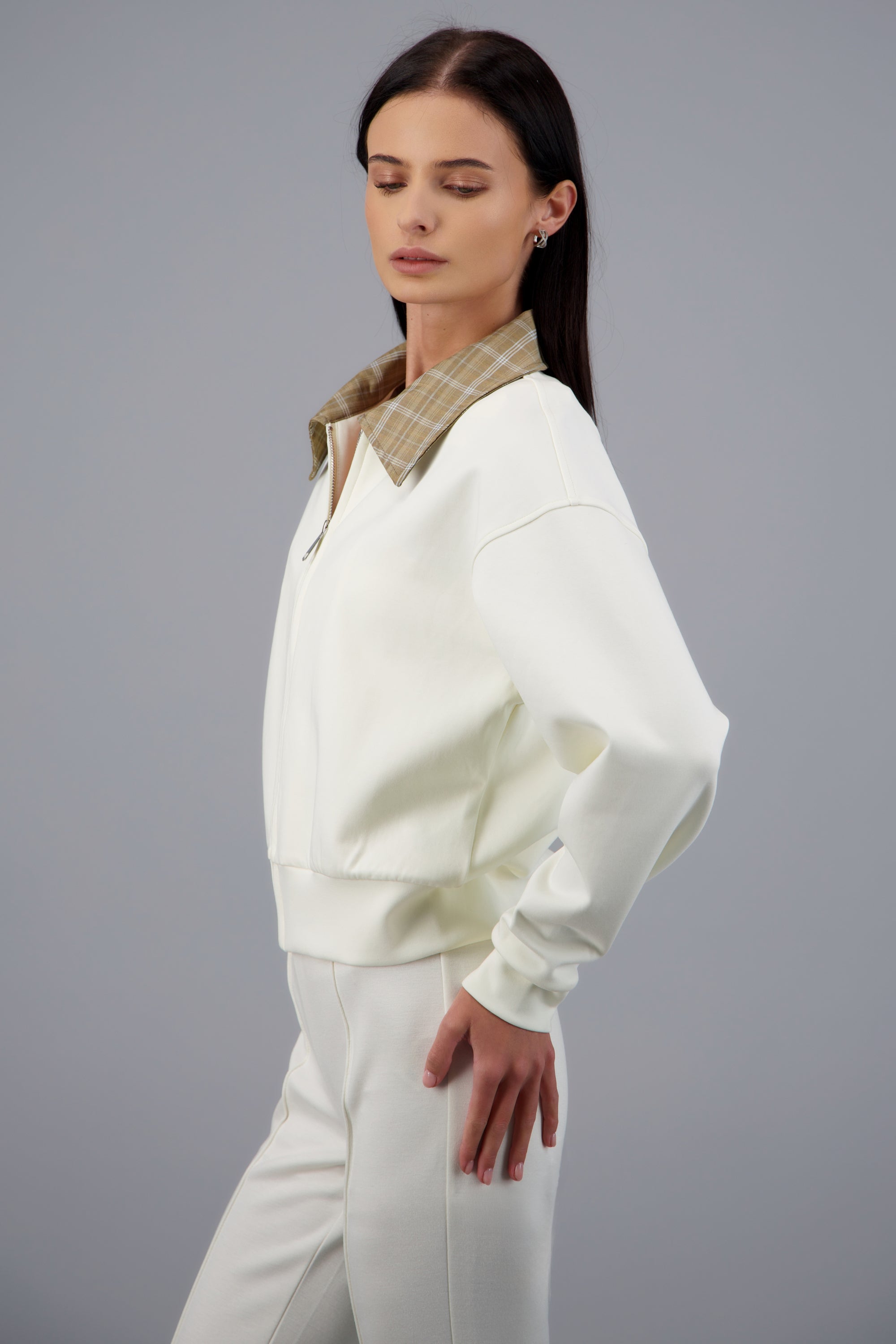 Chamarra ligera detalle cuello BLANCO COMBO
