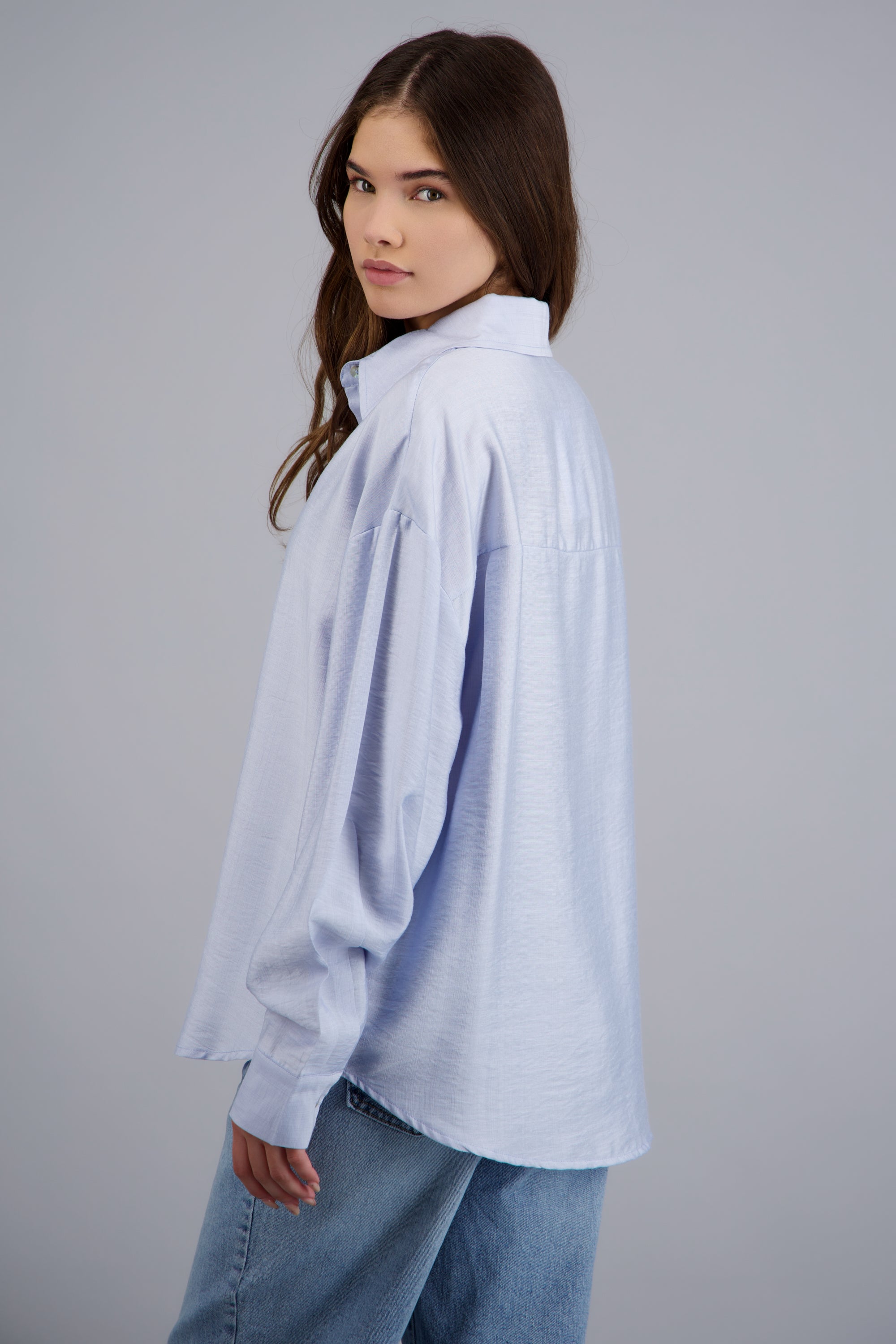 Camisa larga con puños AZUL PASTEL